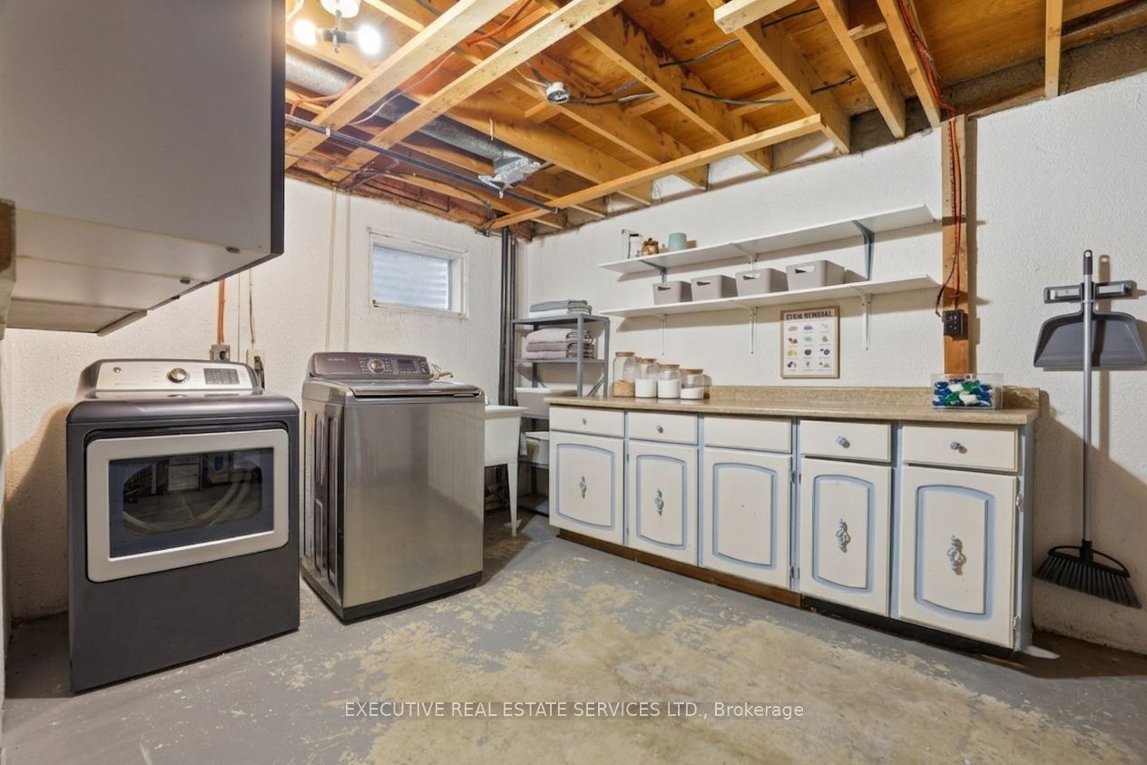 60 Chipwood Crescent Property Photo 16