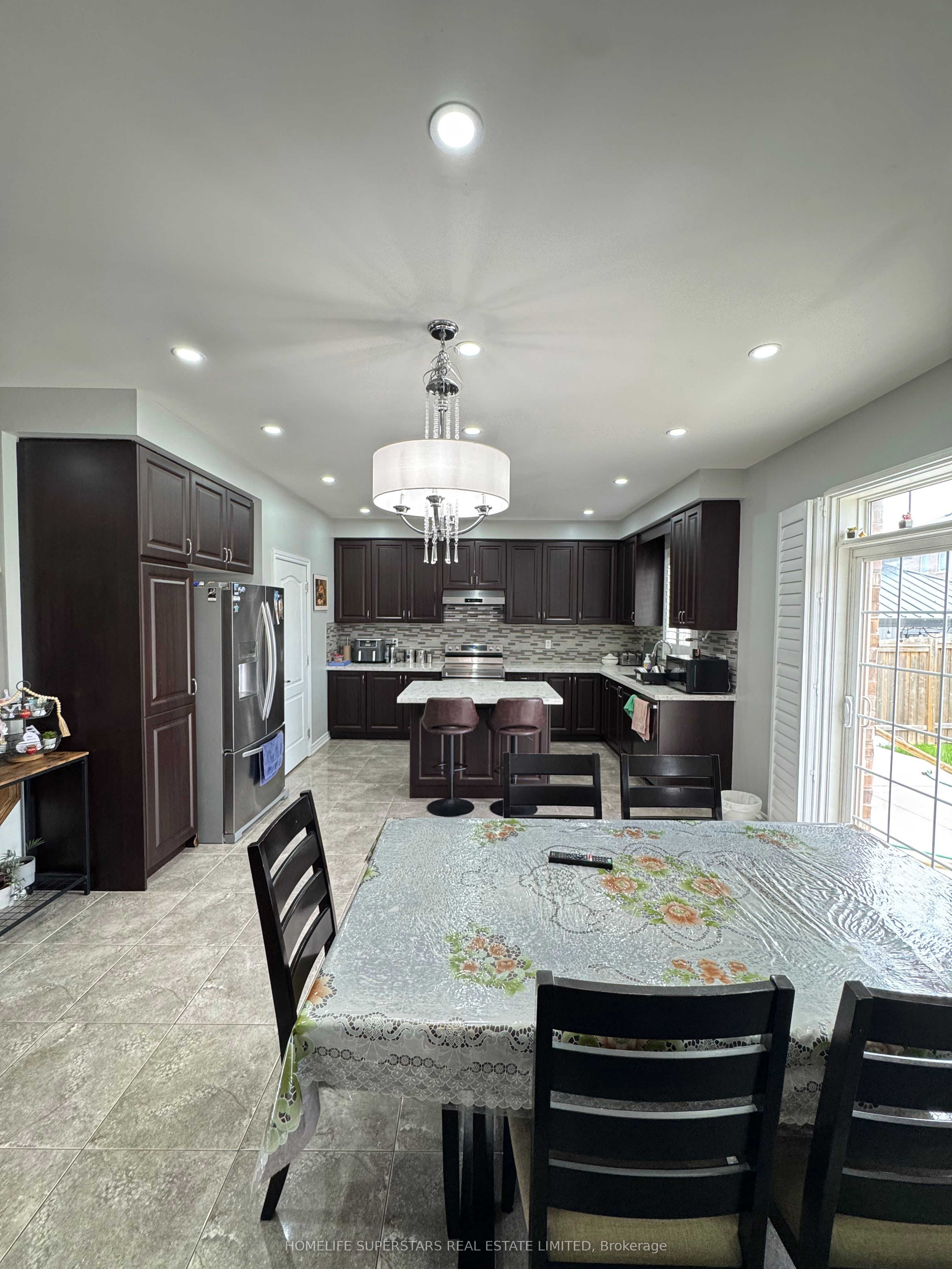 126 Martin Byrne Drive Property Photo 17