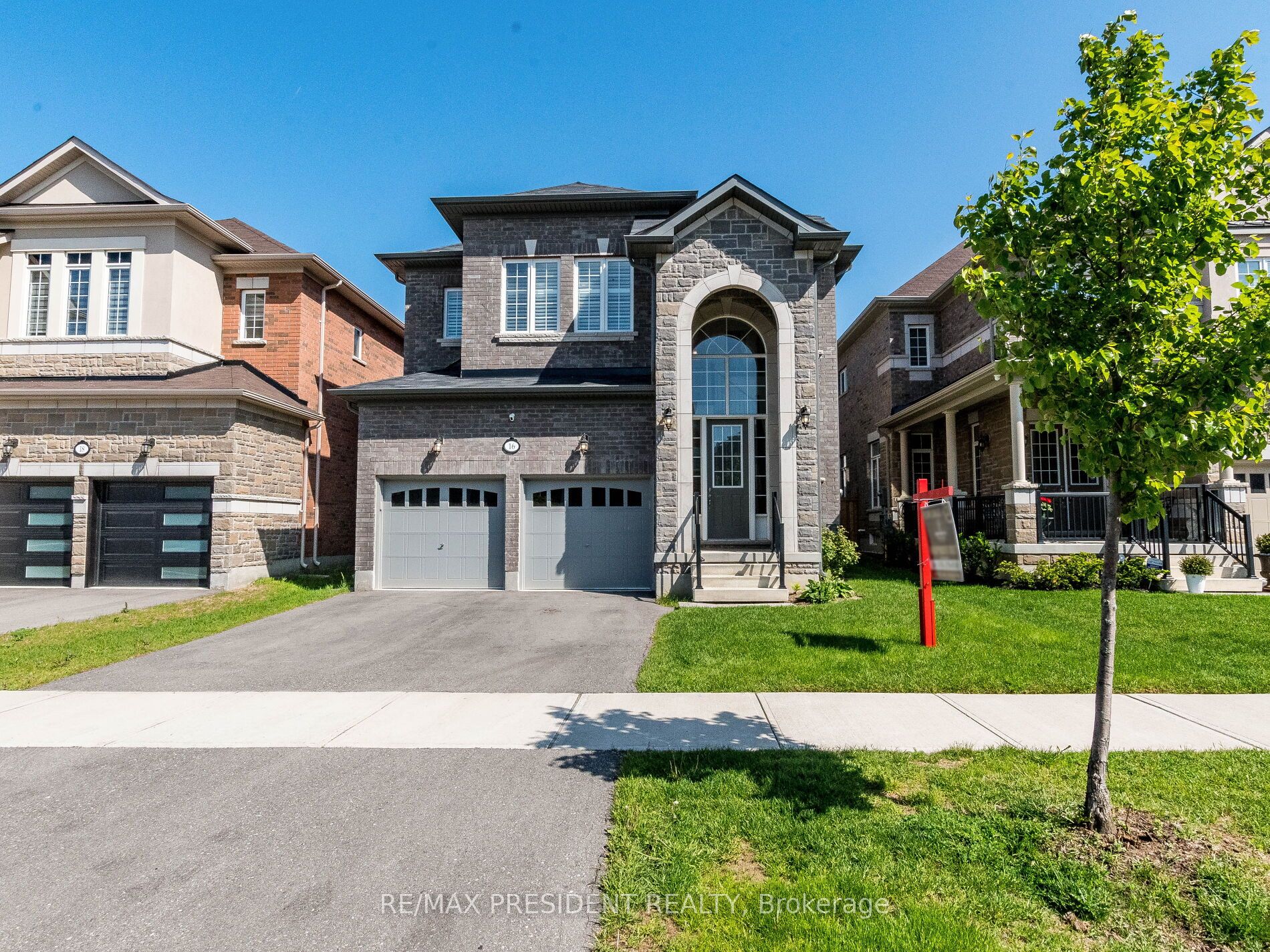 16 Monarch Drive Property Photo 1