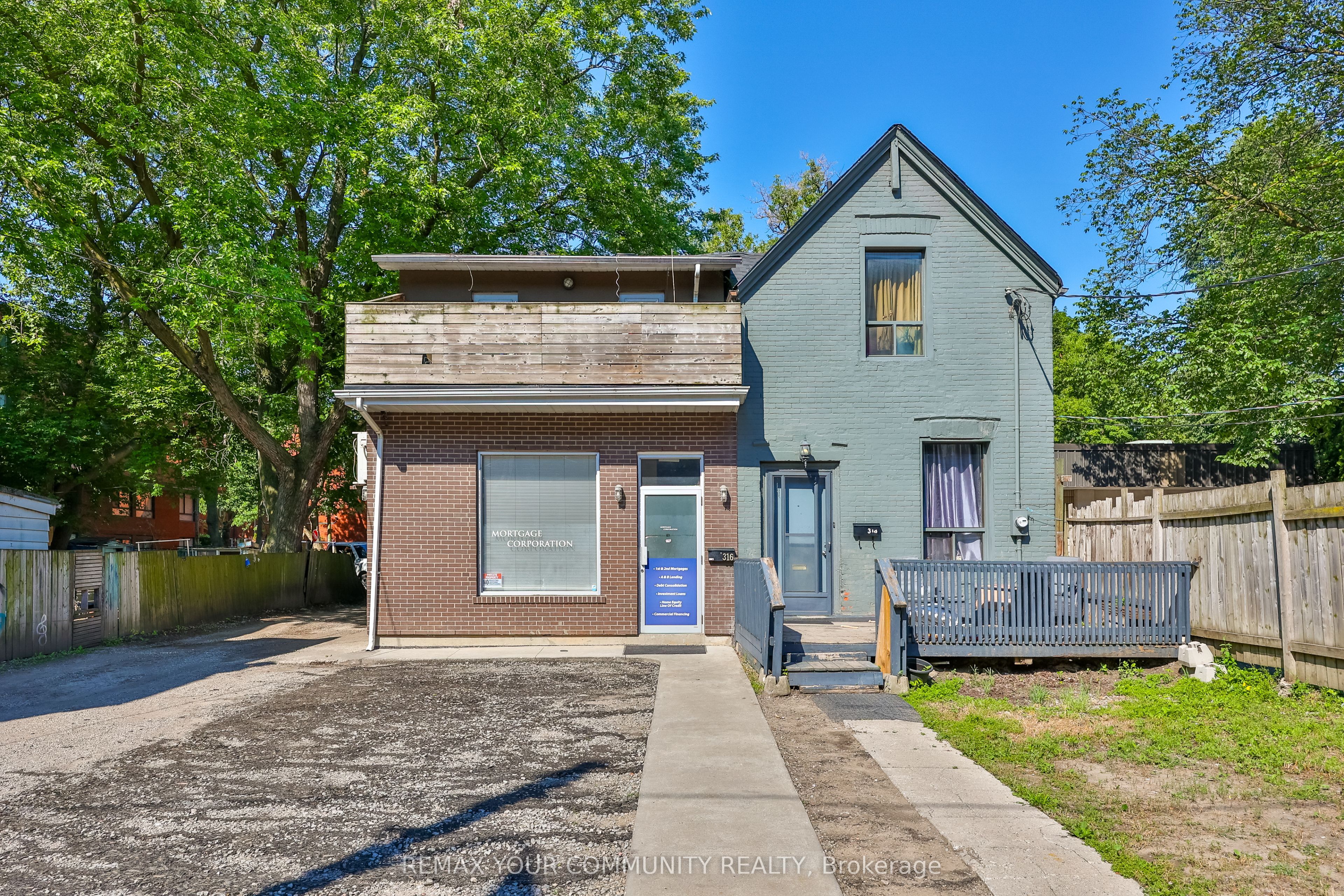 316 Dufferin Street Property Photo 2