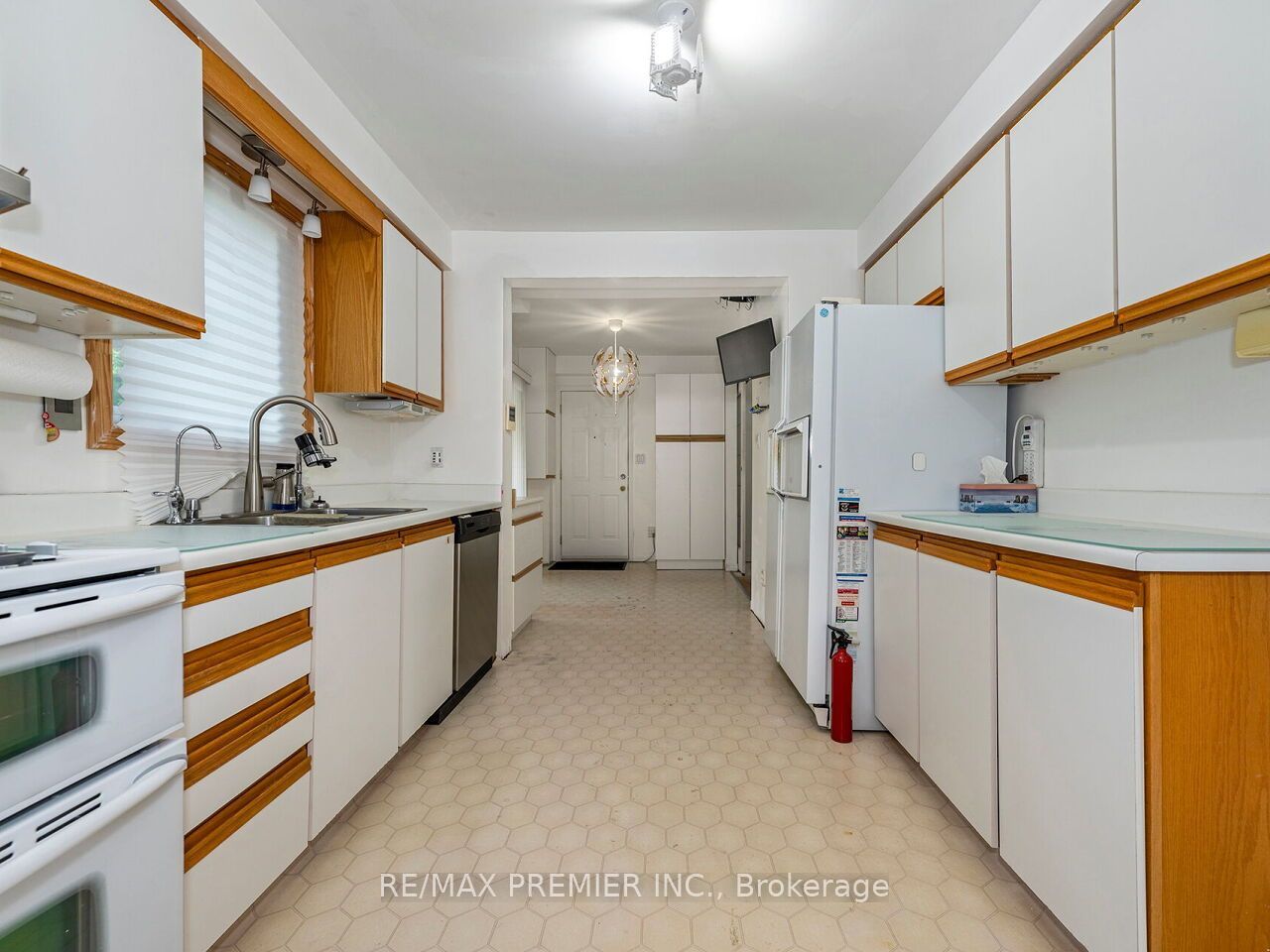 28 Emeline Street Property Photo 11