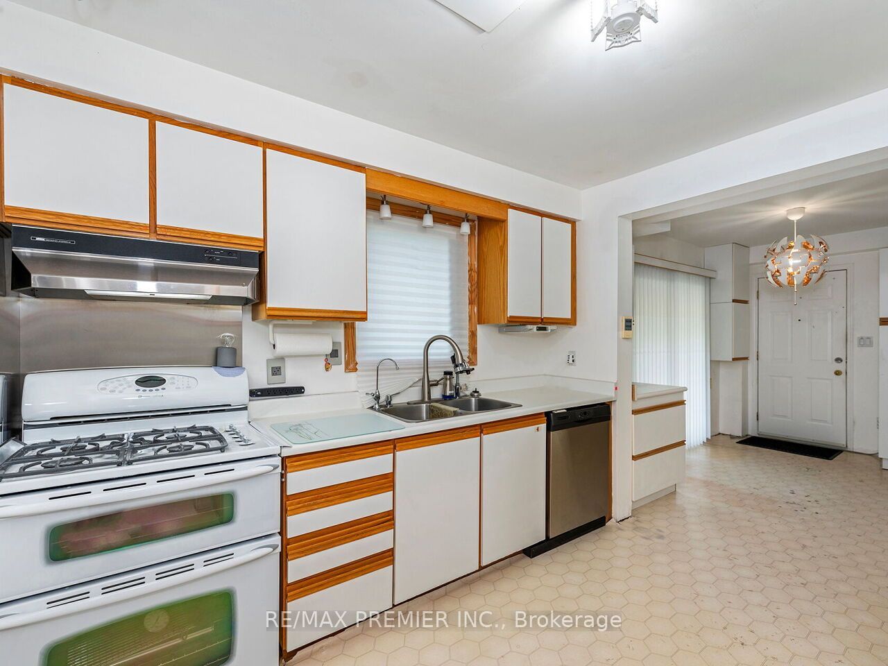 28 Emeline Street Property Photo 12
