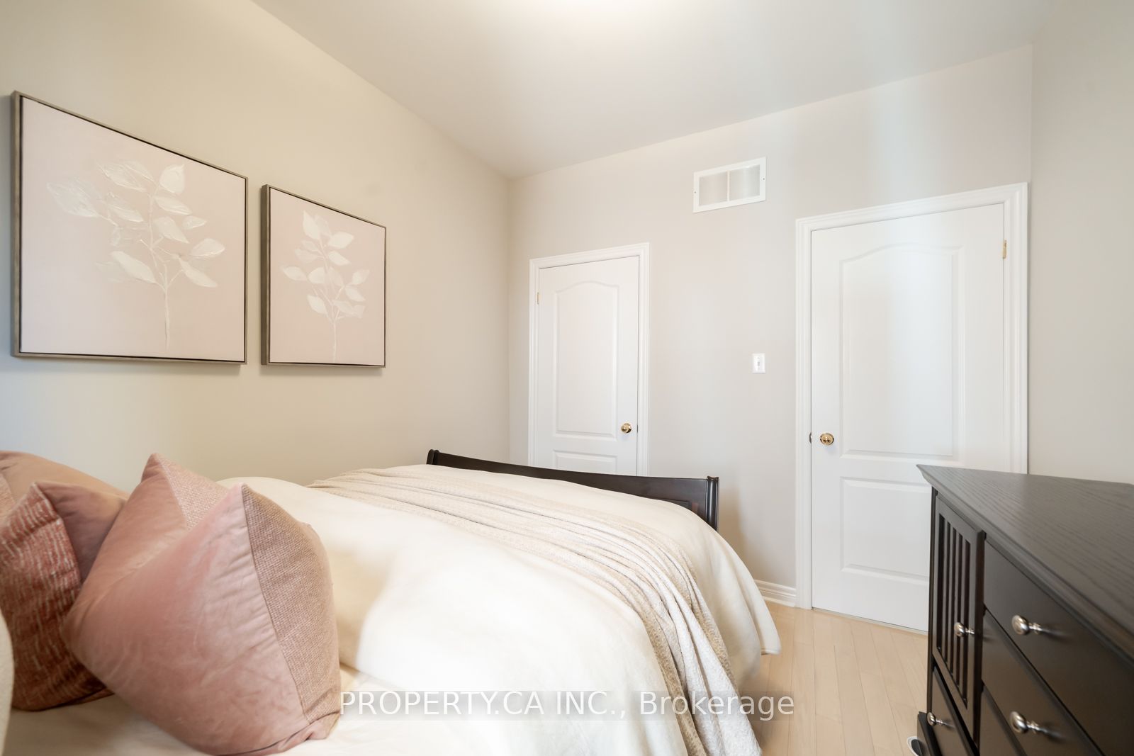 1143 Carding Mill Place Property Photo 6