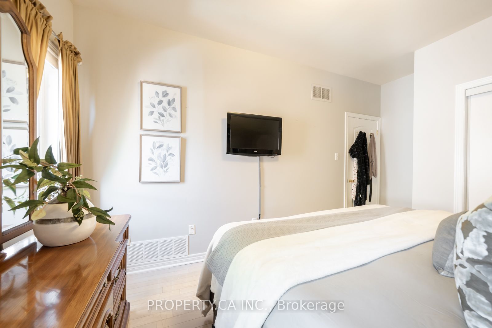 1143 Carding Mill Place Property Photo 10