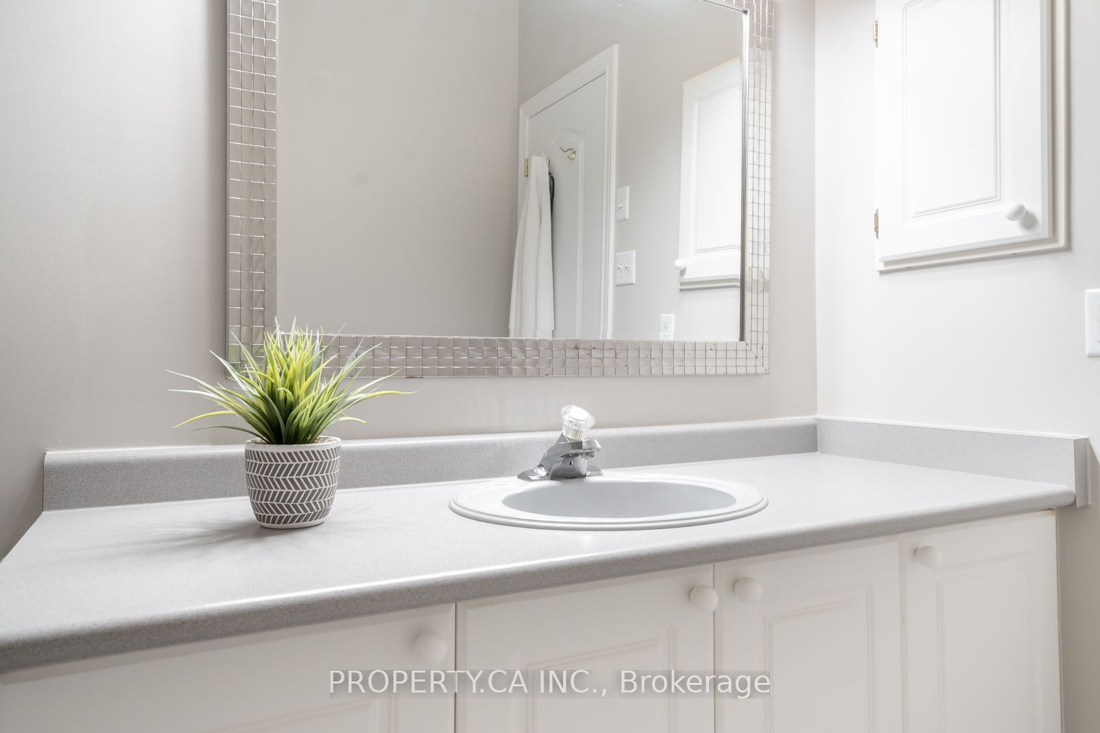 1143 Carding Mill Place Property Photo 13