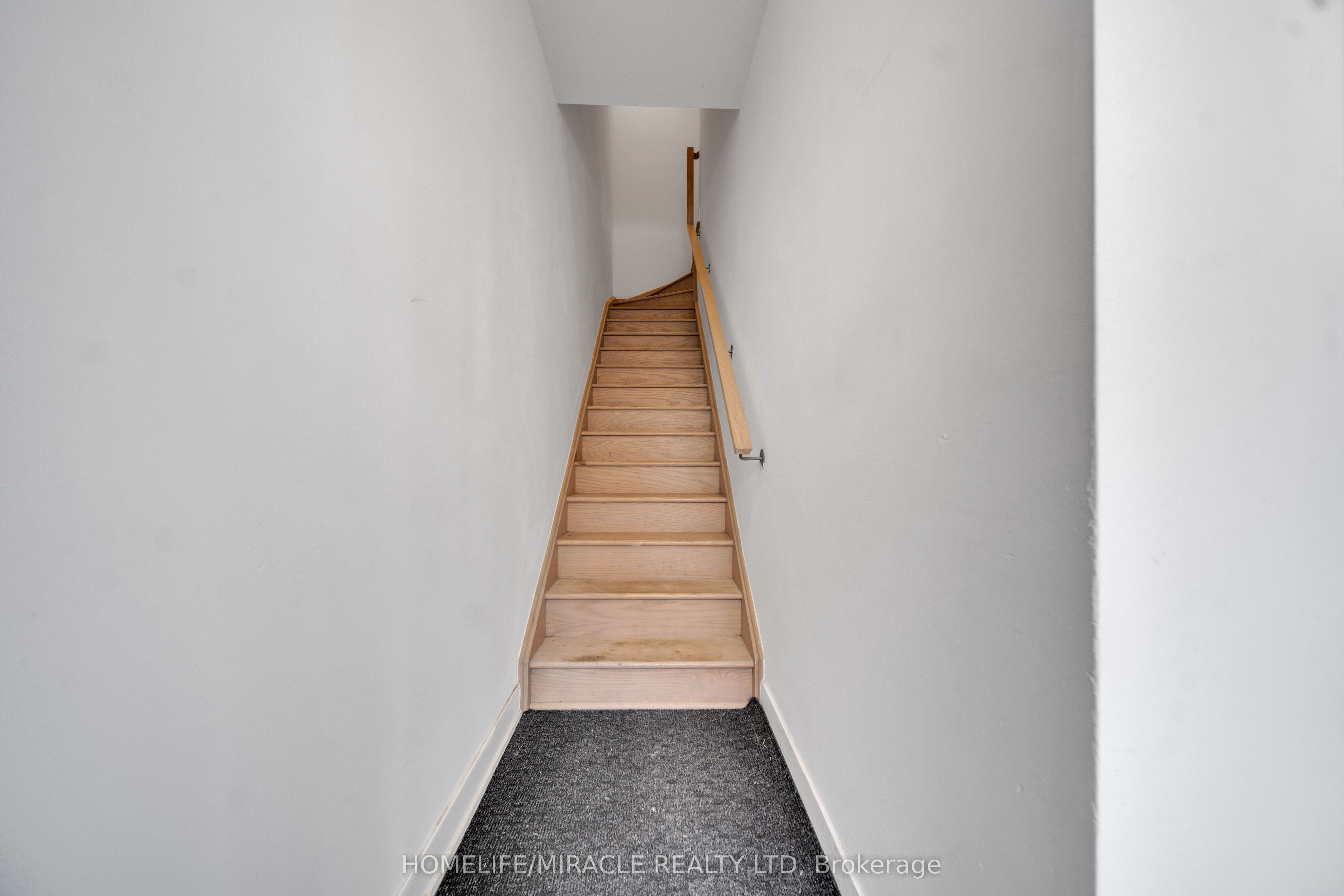 1062 Douglas Mccurdy N 230 Property Photo 12