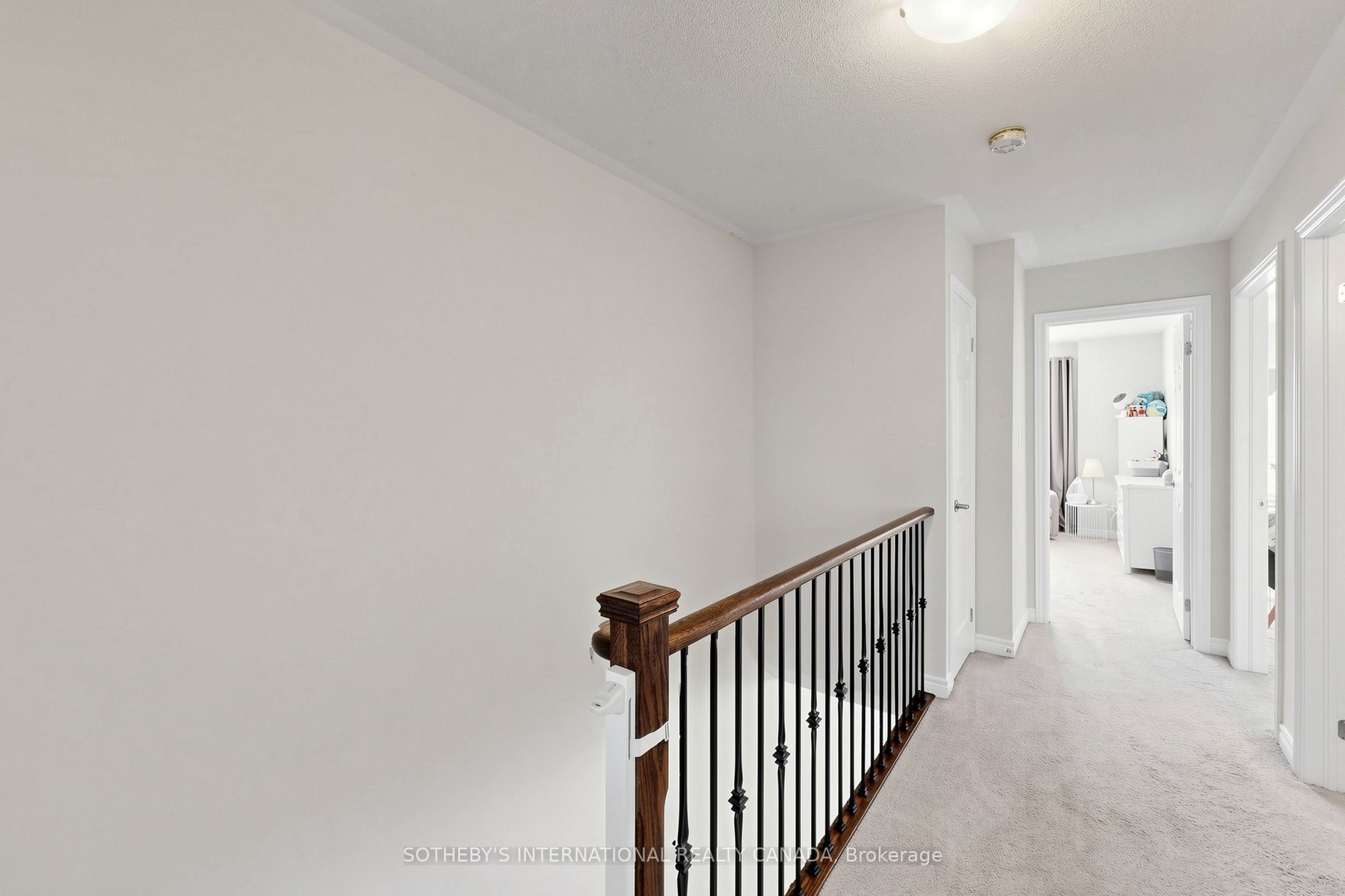 38 Cedar Lake Crescent Property Photo 27