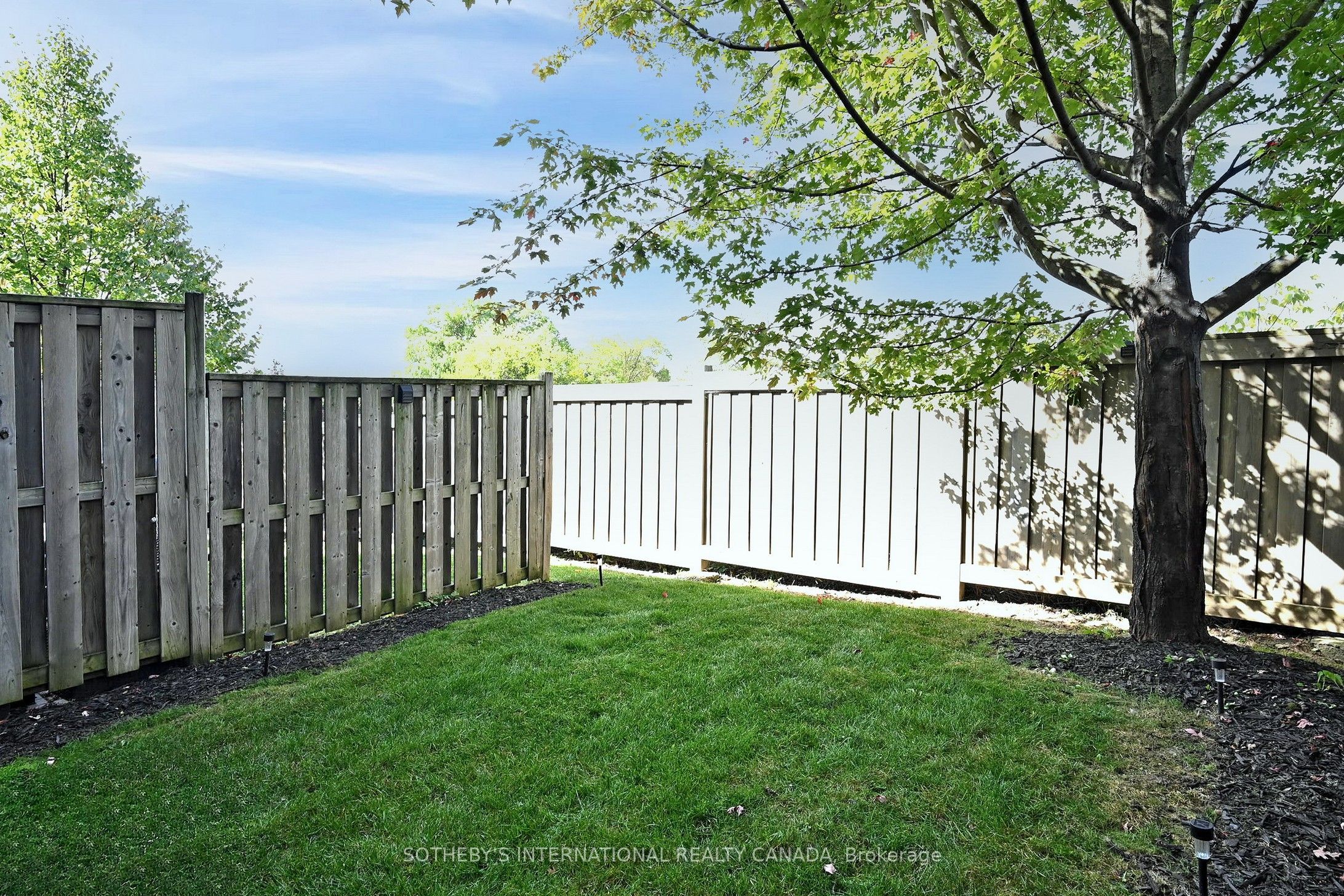 38 Cedar Lake Crescent Property Photo 47