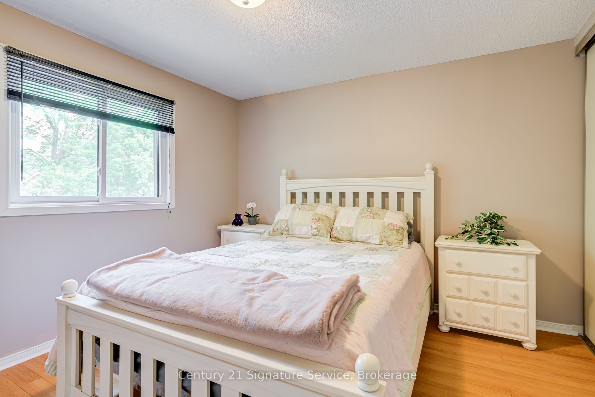2755 Lindholm Crescent Property Photo 35