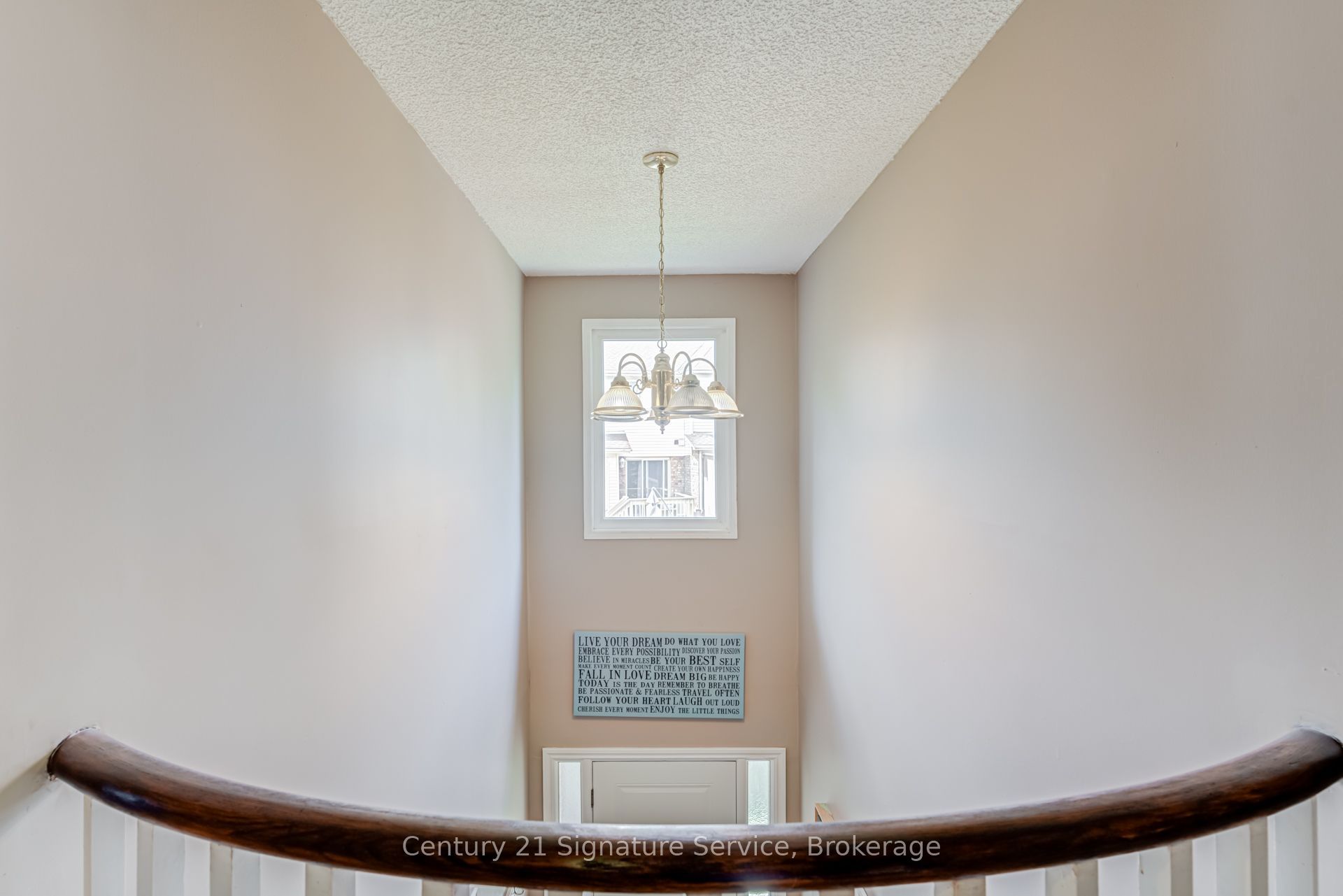 2755 Lindholm Crescent Property Photo 37