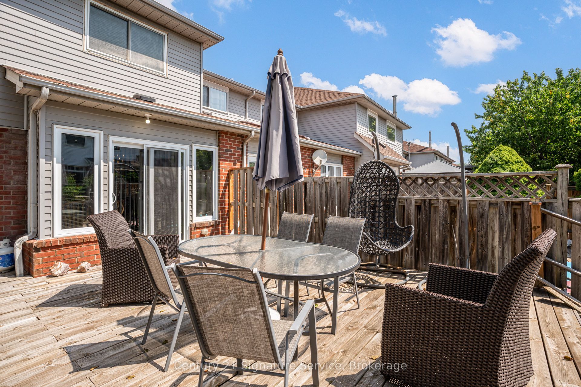 2755 Lindholm Crescent Property Photo 46