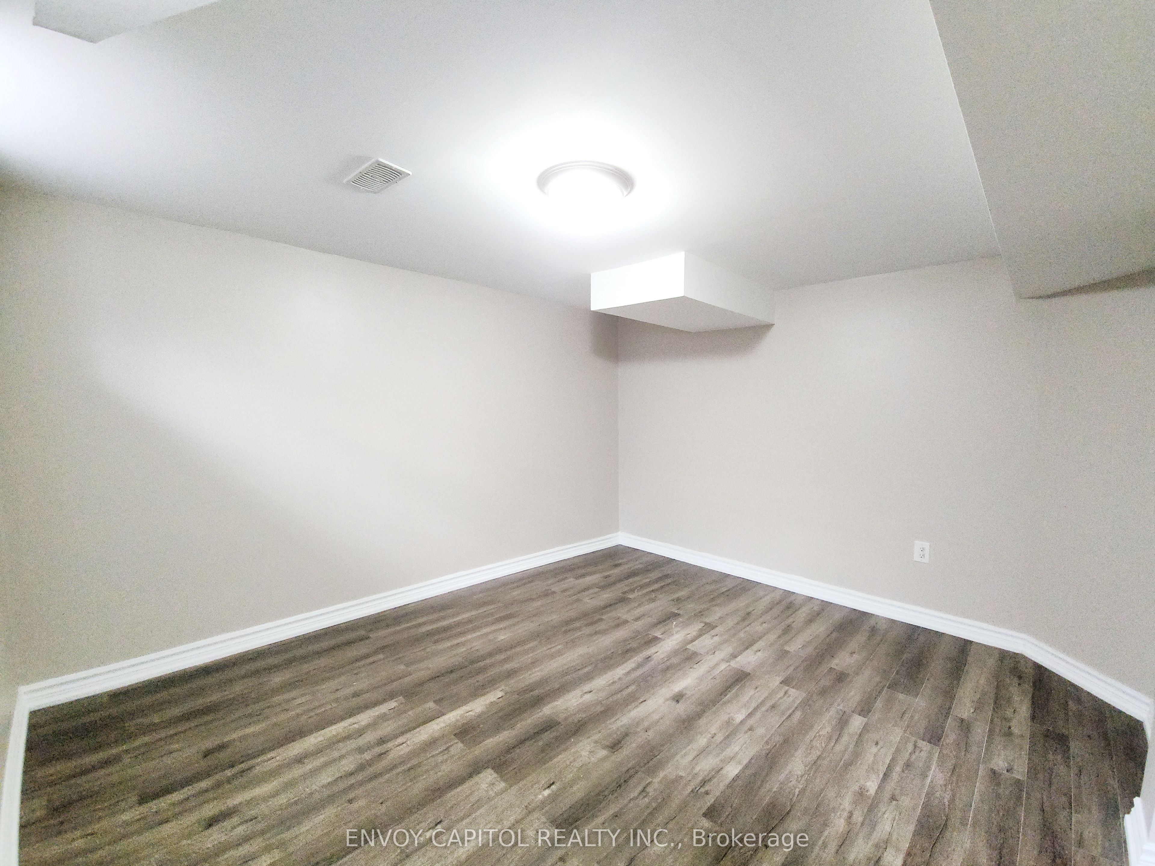 14 Faulkner Crescent Property Photo 20
