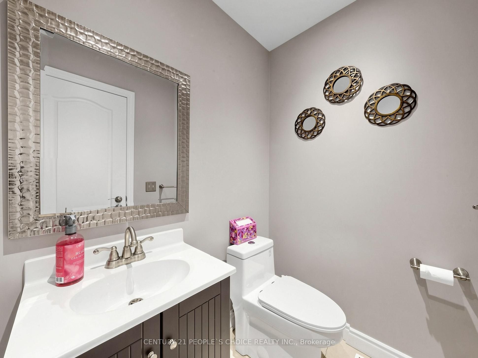 828 Khan Crescent Property Photo 21
