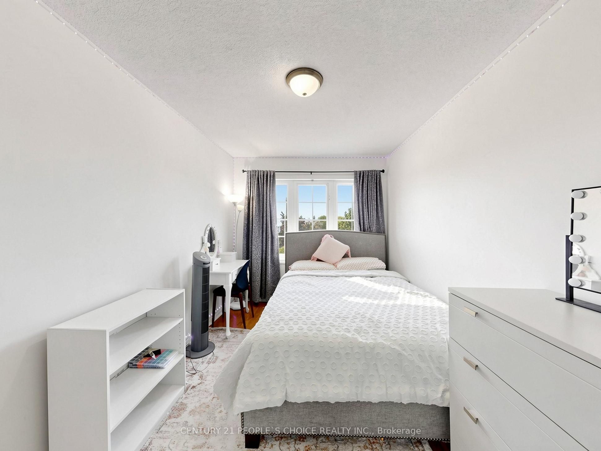 828 Khan Crescent Property Photo 37