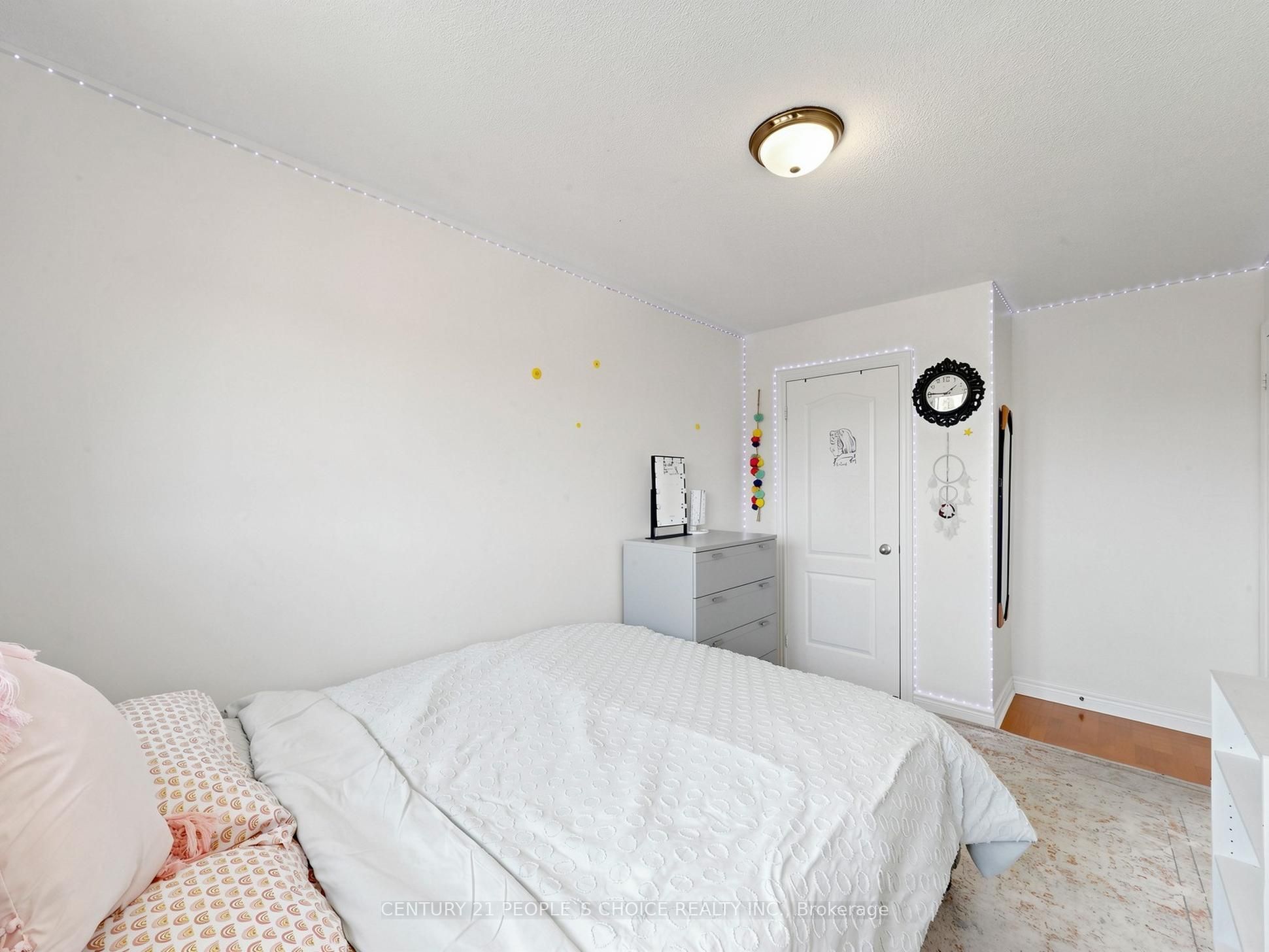 828 Khan Crescent Property Photo 39