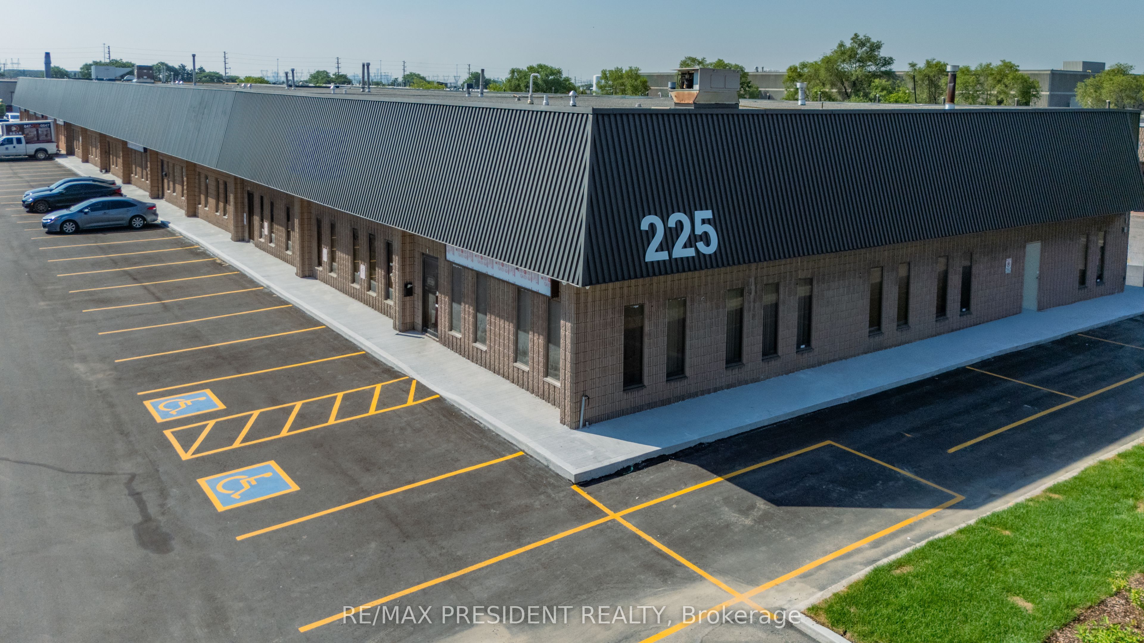 225 Advance Boulevard 4 & 5 Property Photo 6