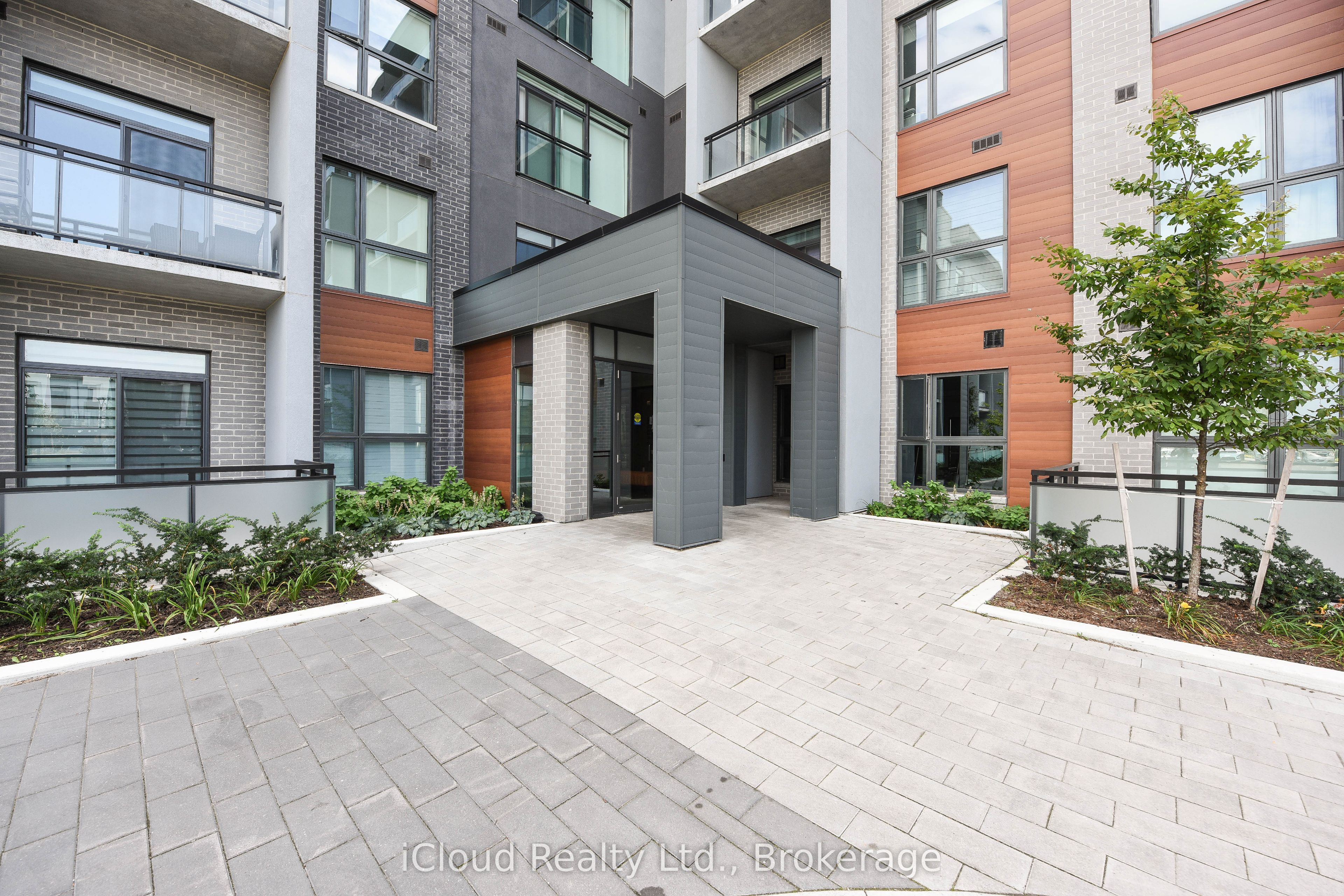 95 Dundas Street 004 Property Photo 2