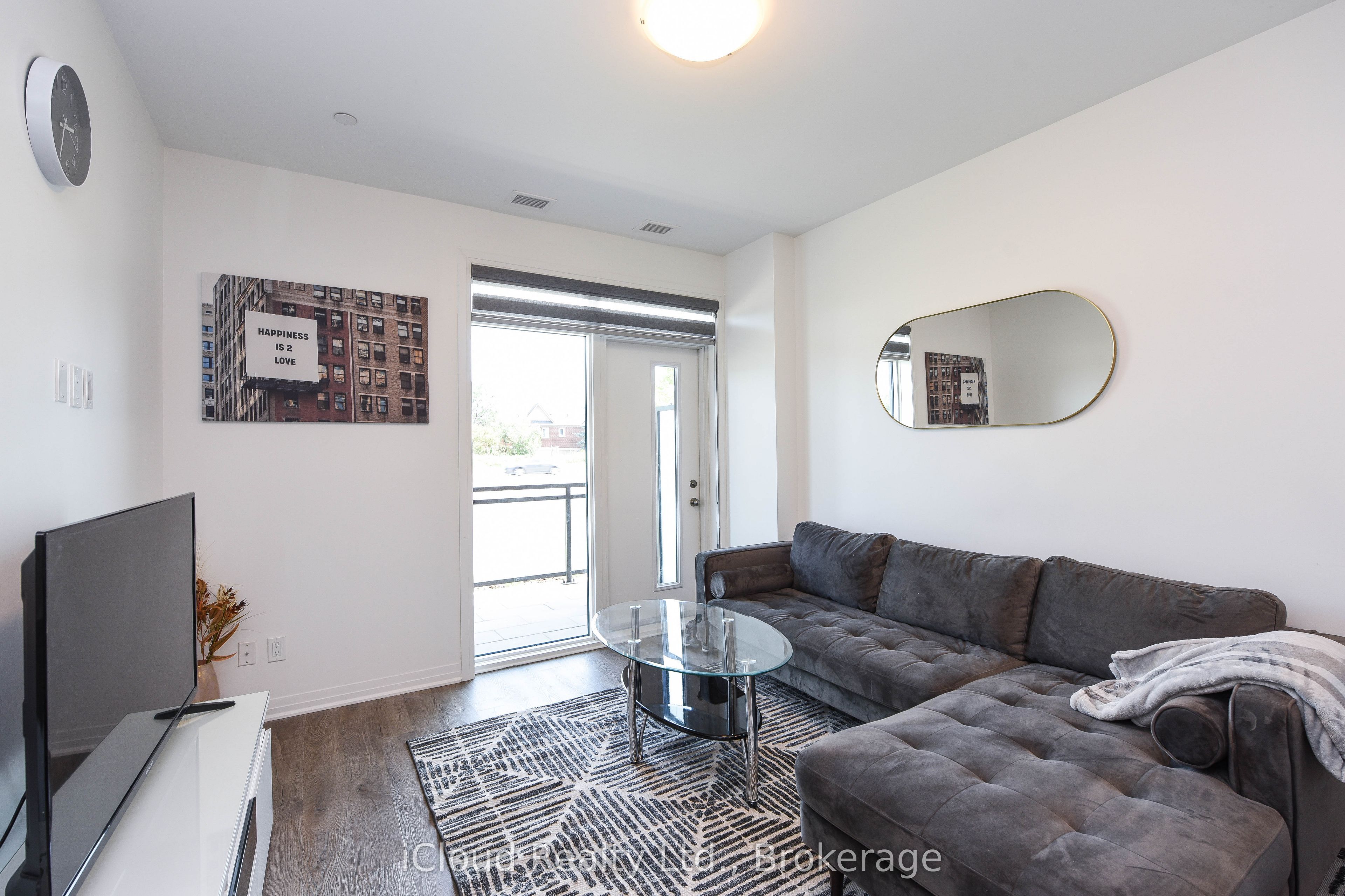 95 Dundas Street 004 Property Photo 24