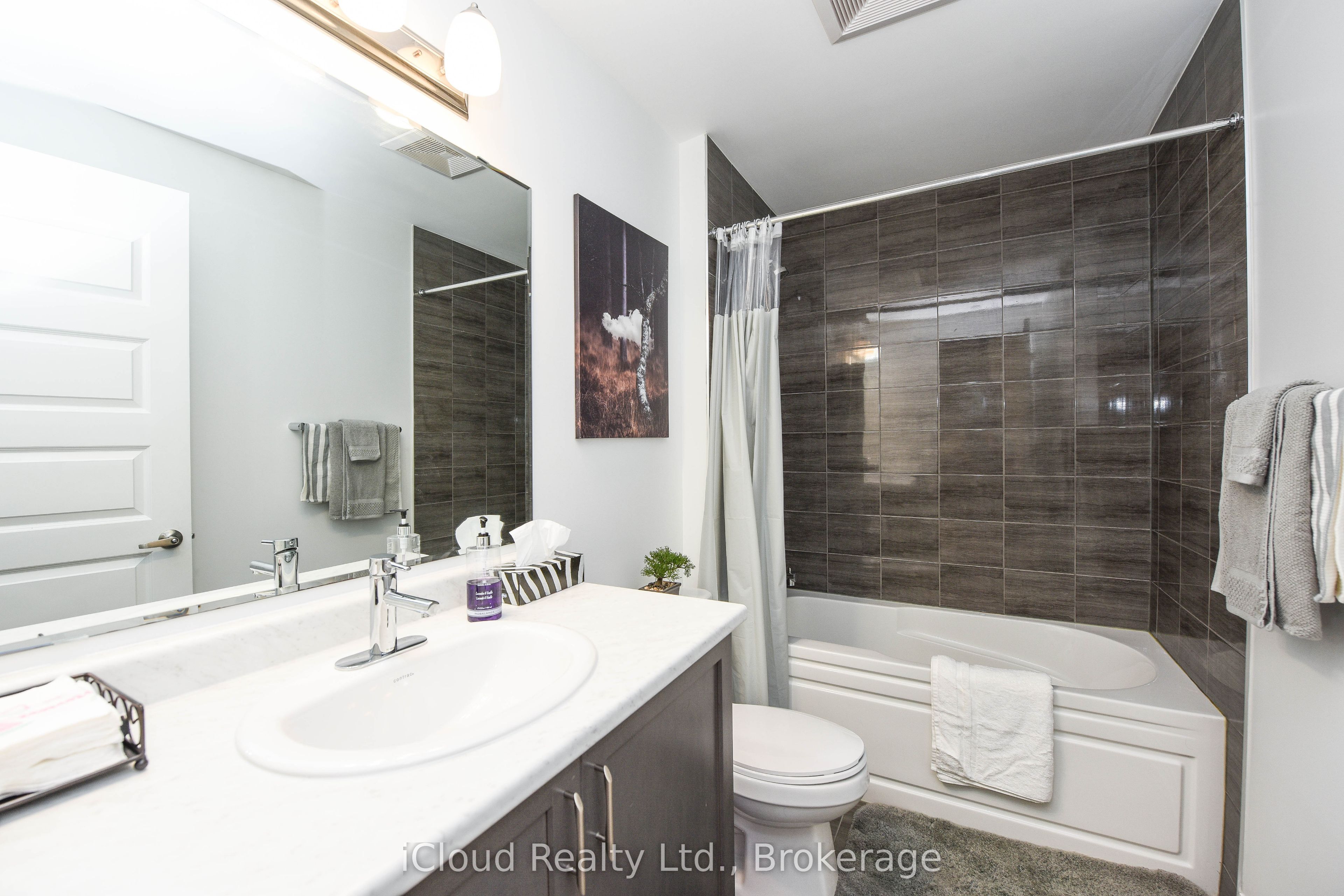 95 Dundas Street 004 Property Photo 29