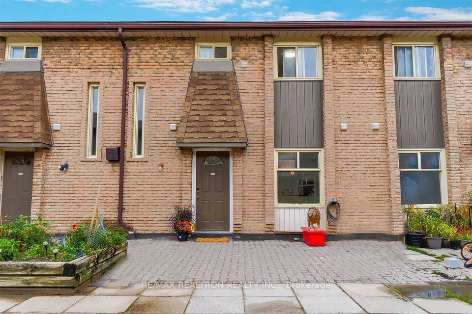 28 Rexdale Boulevard 16 Property Photo 1