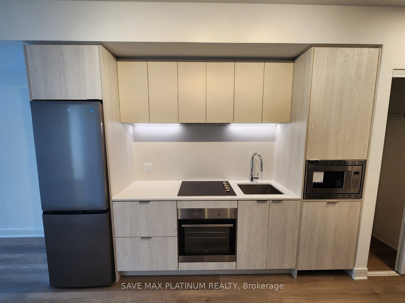 86 Dundas Street E 407 Property Photo 3