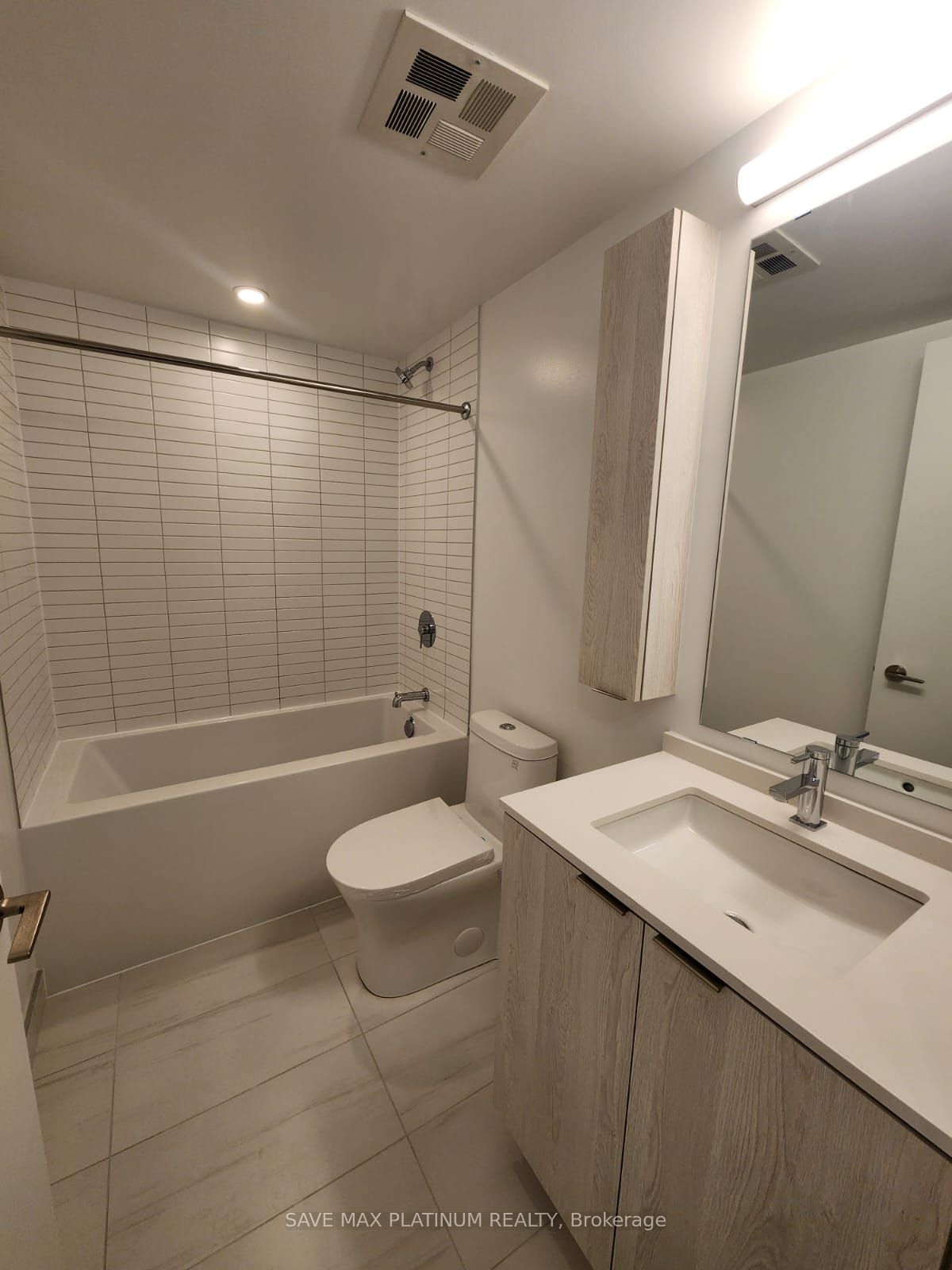 86 Dundas Street E 407 Property Photo 6