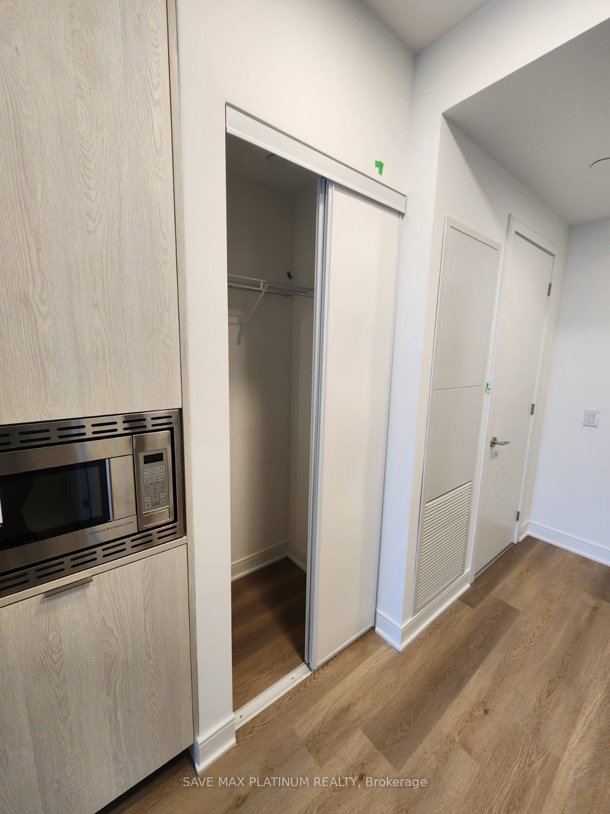 86 Dundas Street E 407 Property Photo 14