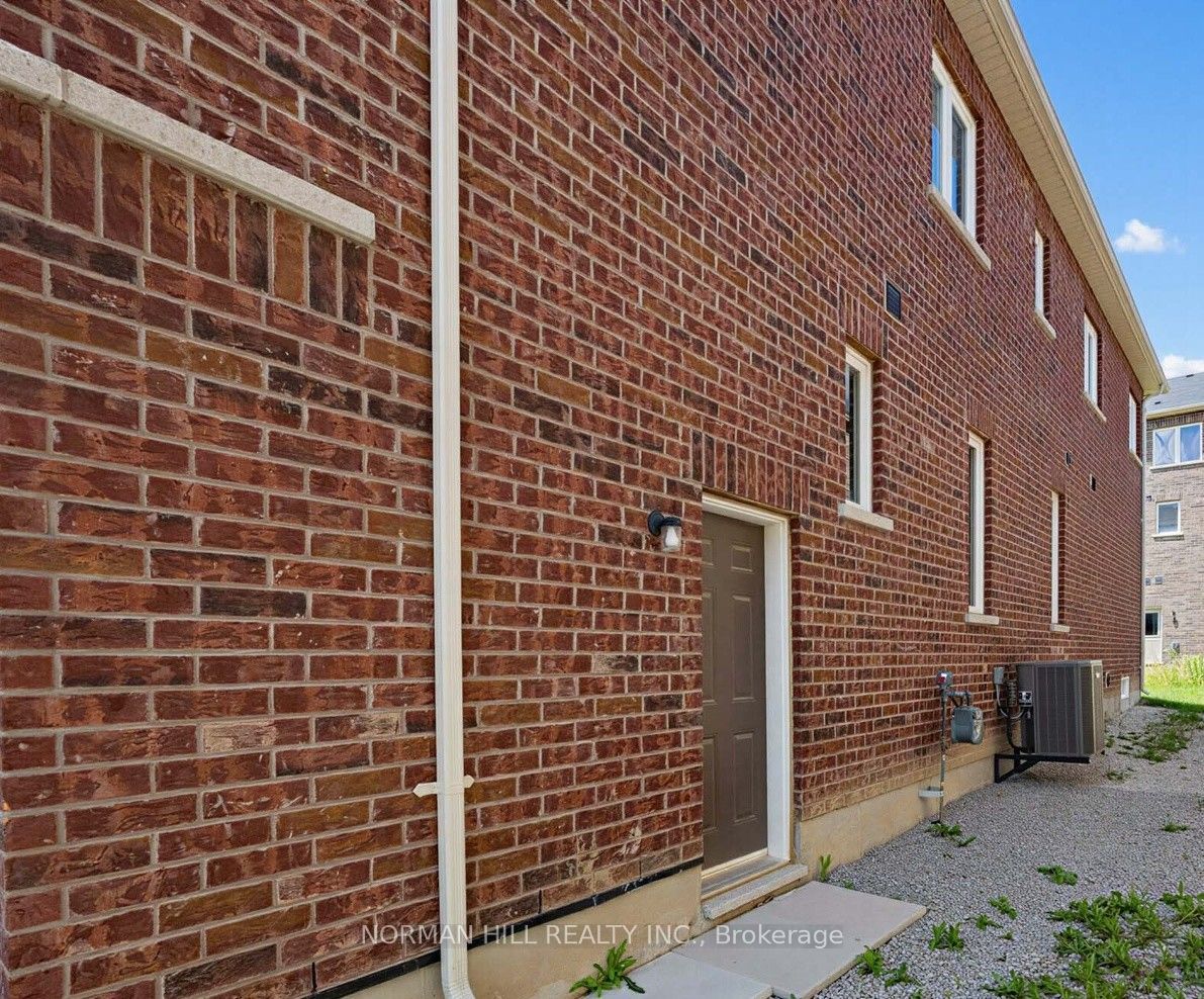 36 Guildhouse Drive Property Photo 32