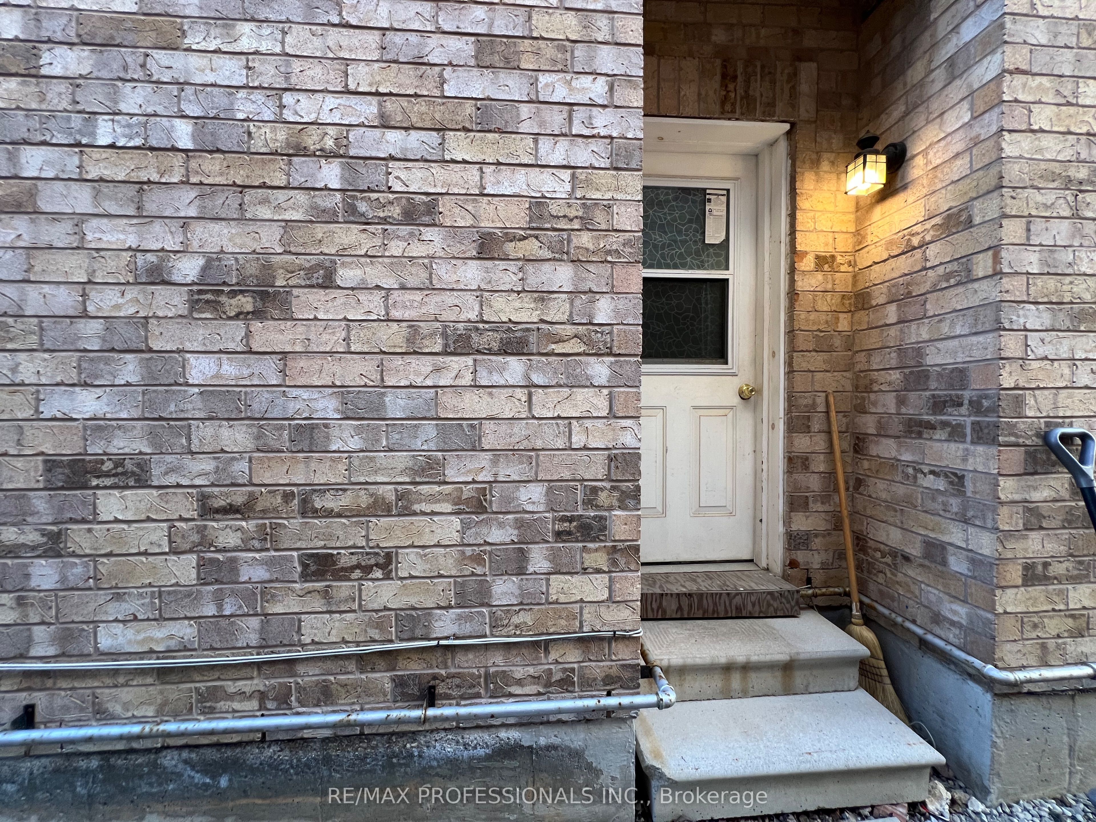 3895 Henrietta Way Property Photo 39