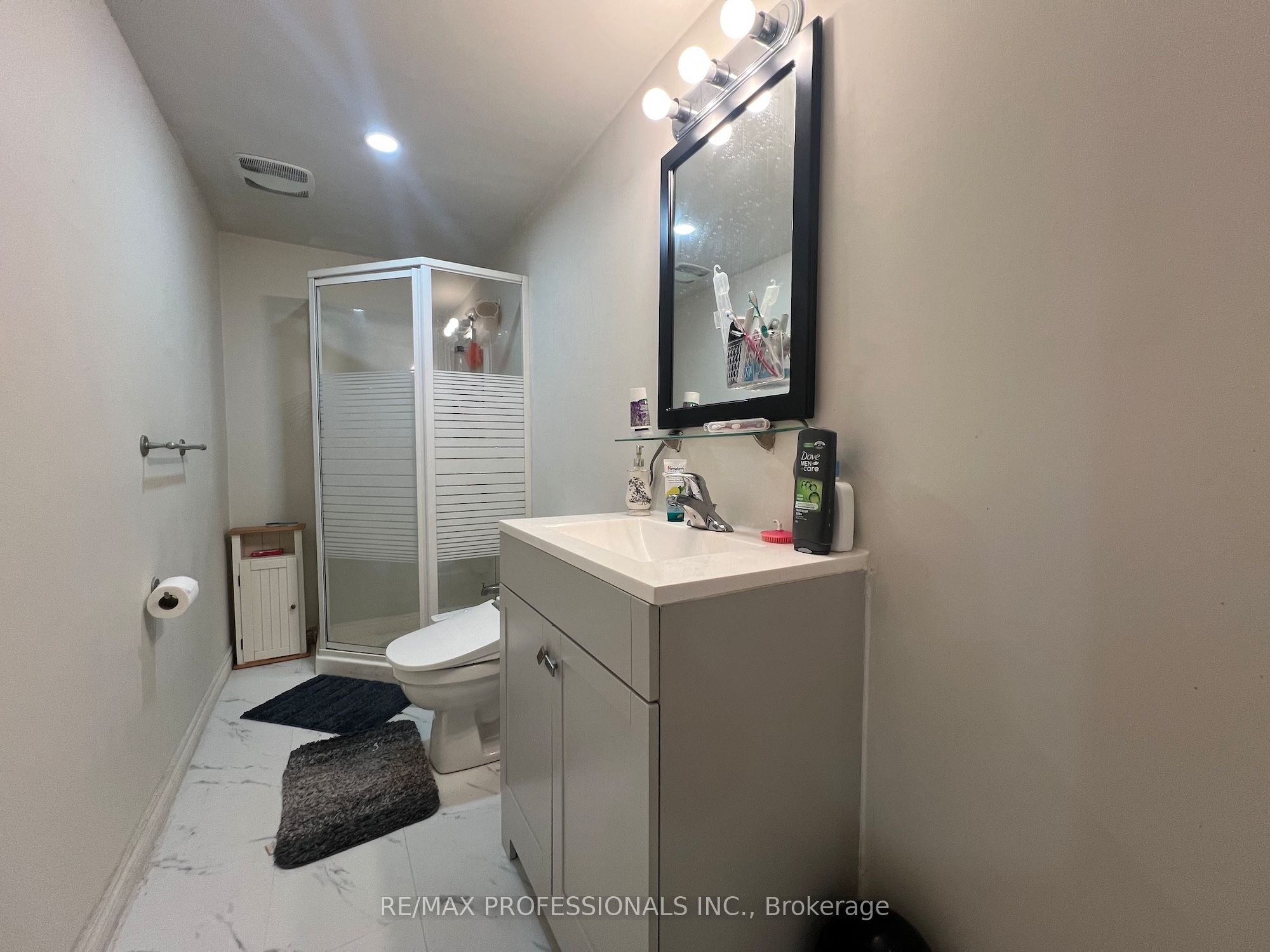 3895 Henrietta Way Property Photo 44