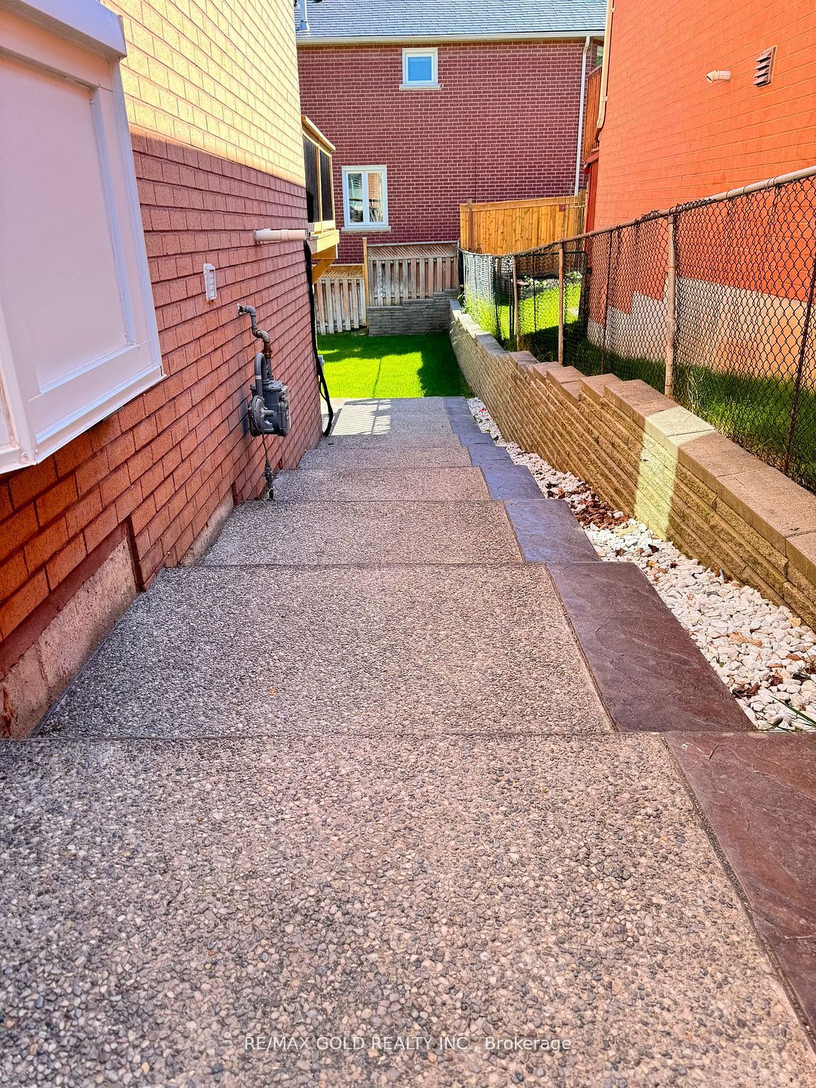 4 Gollop Crescent Property Photo 1