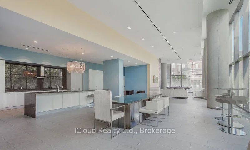 103 The Queensway 1303 Property Photo 33