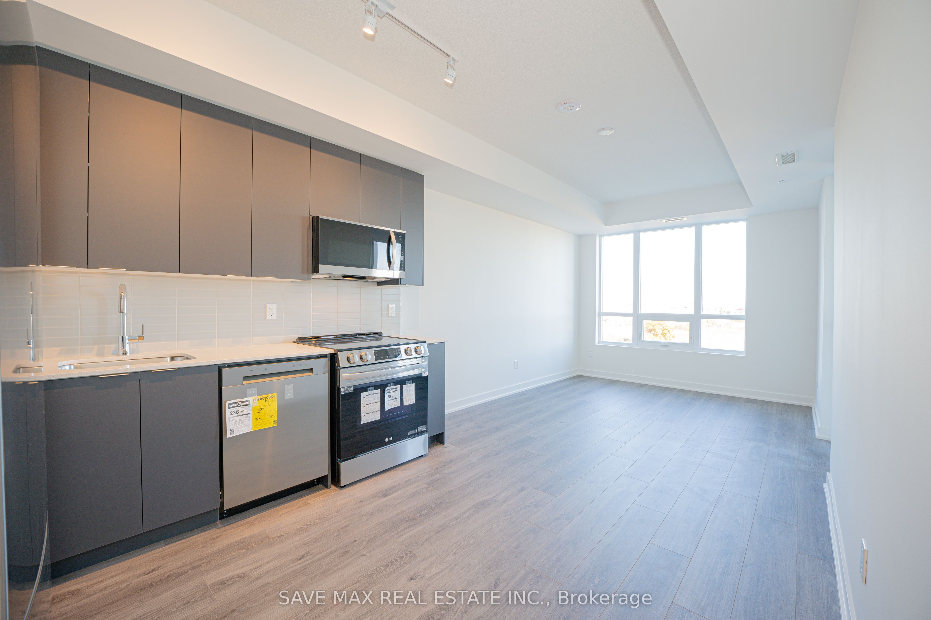 225 Malta Avenue 421 Property Photo 6
