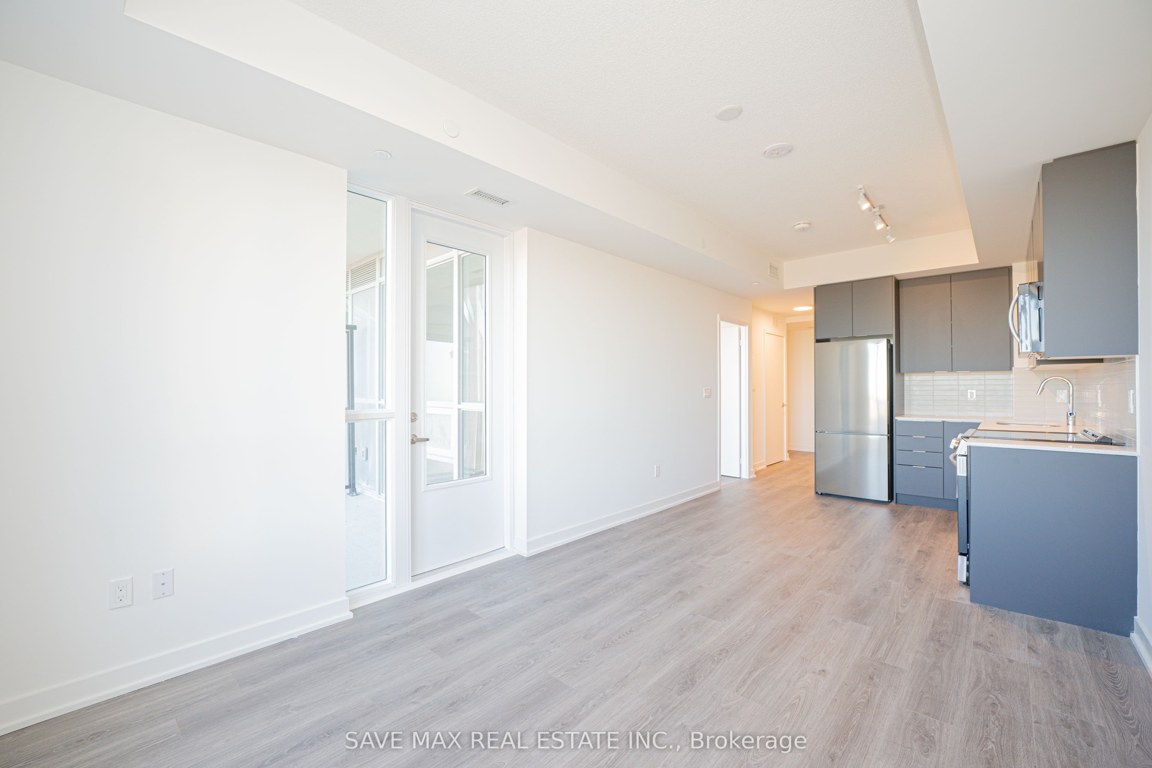 225 Malta Avenue 421 Property Photo 9