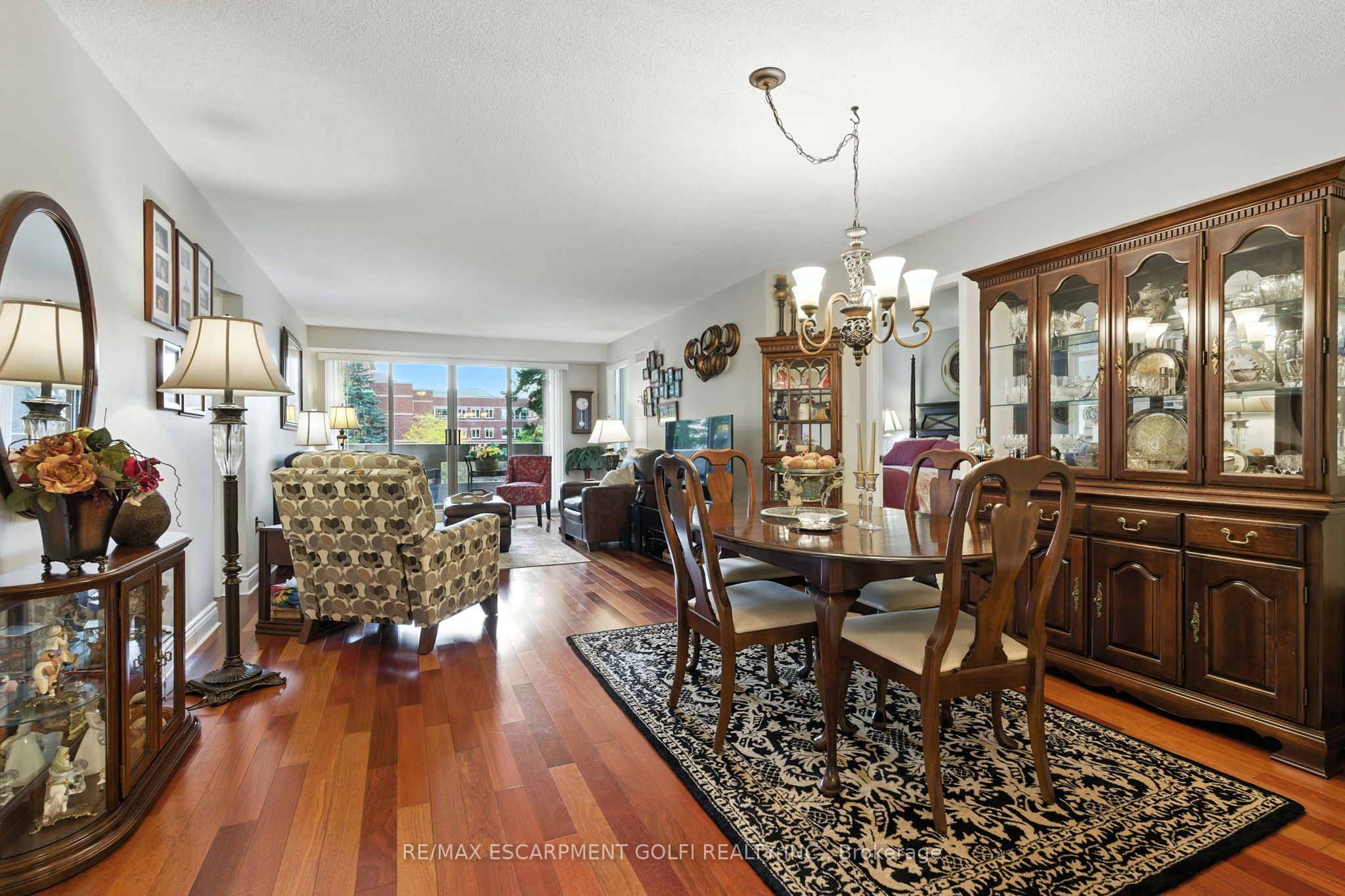 1201 North Shore Boulevard E 208 Property Photo 8