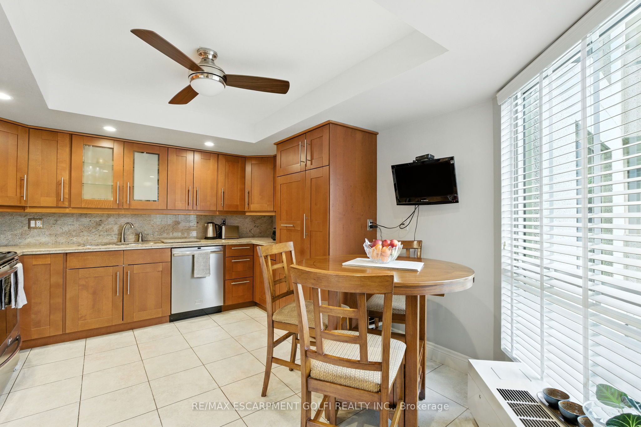 1201 North Shore Boulevard E 208 Property Photo 12