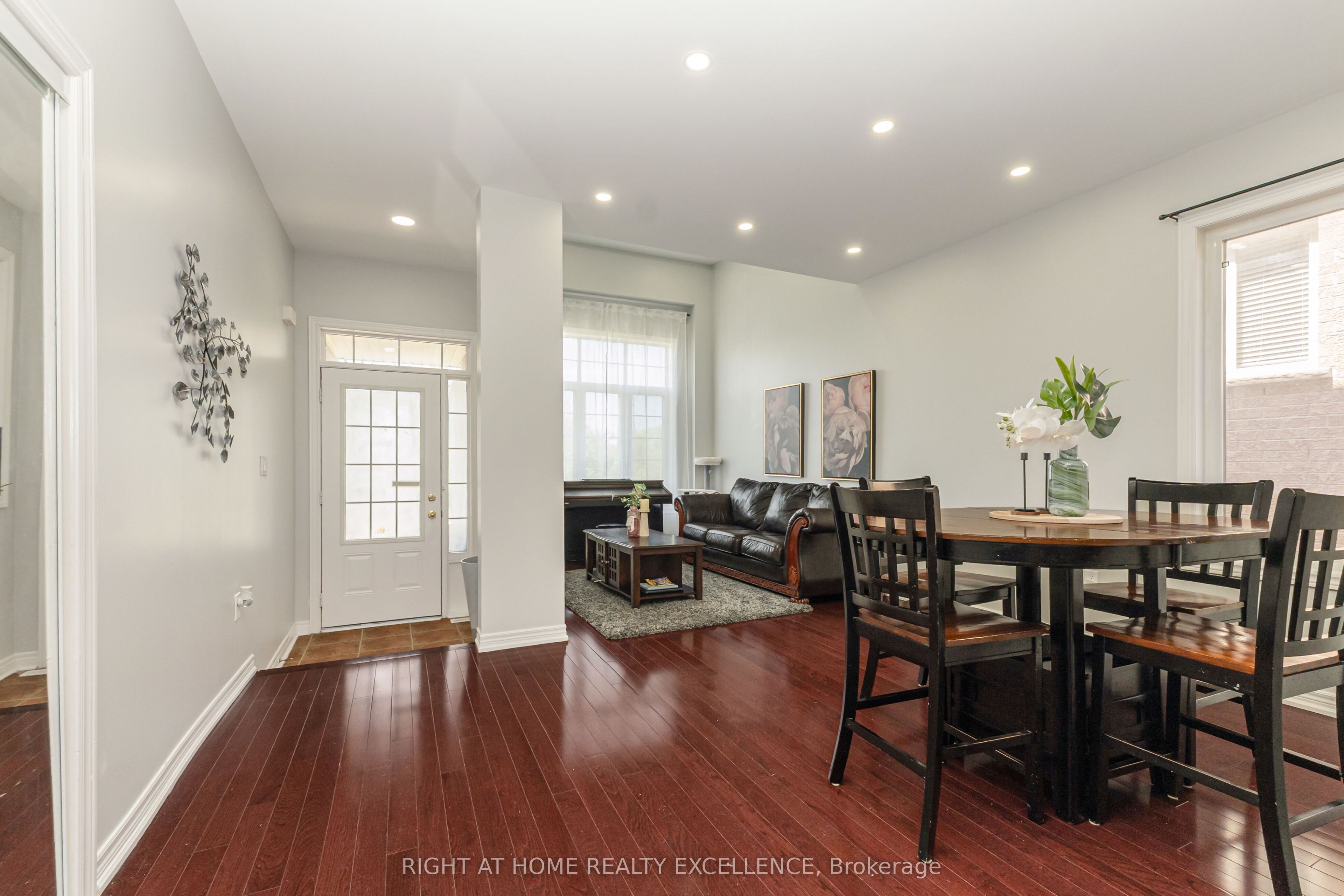 17 Keeleview Crescent Property Photo 6
