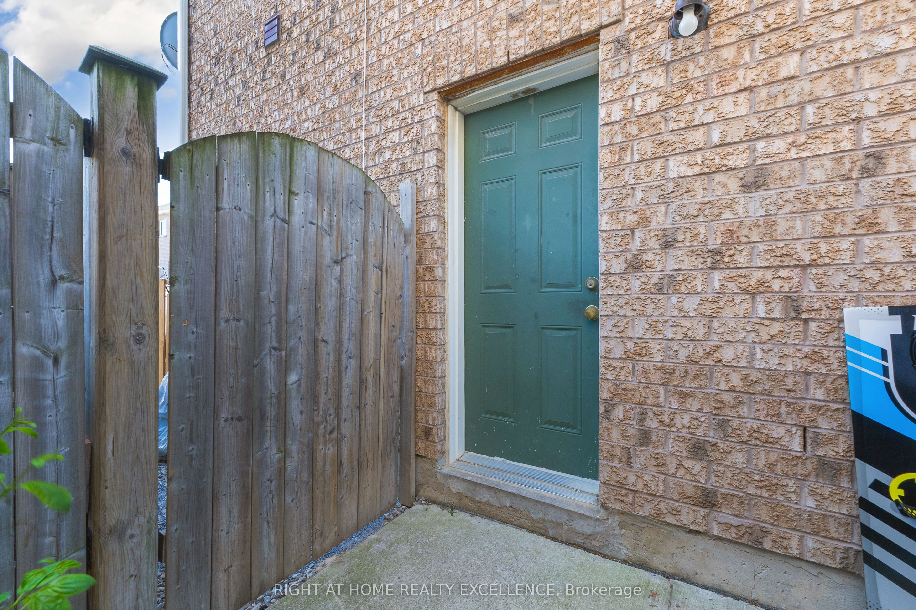 17 Keeleview Crescent Property Photo 33