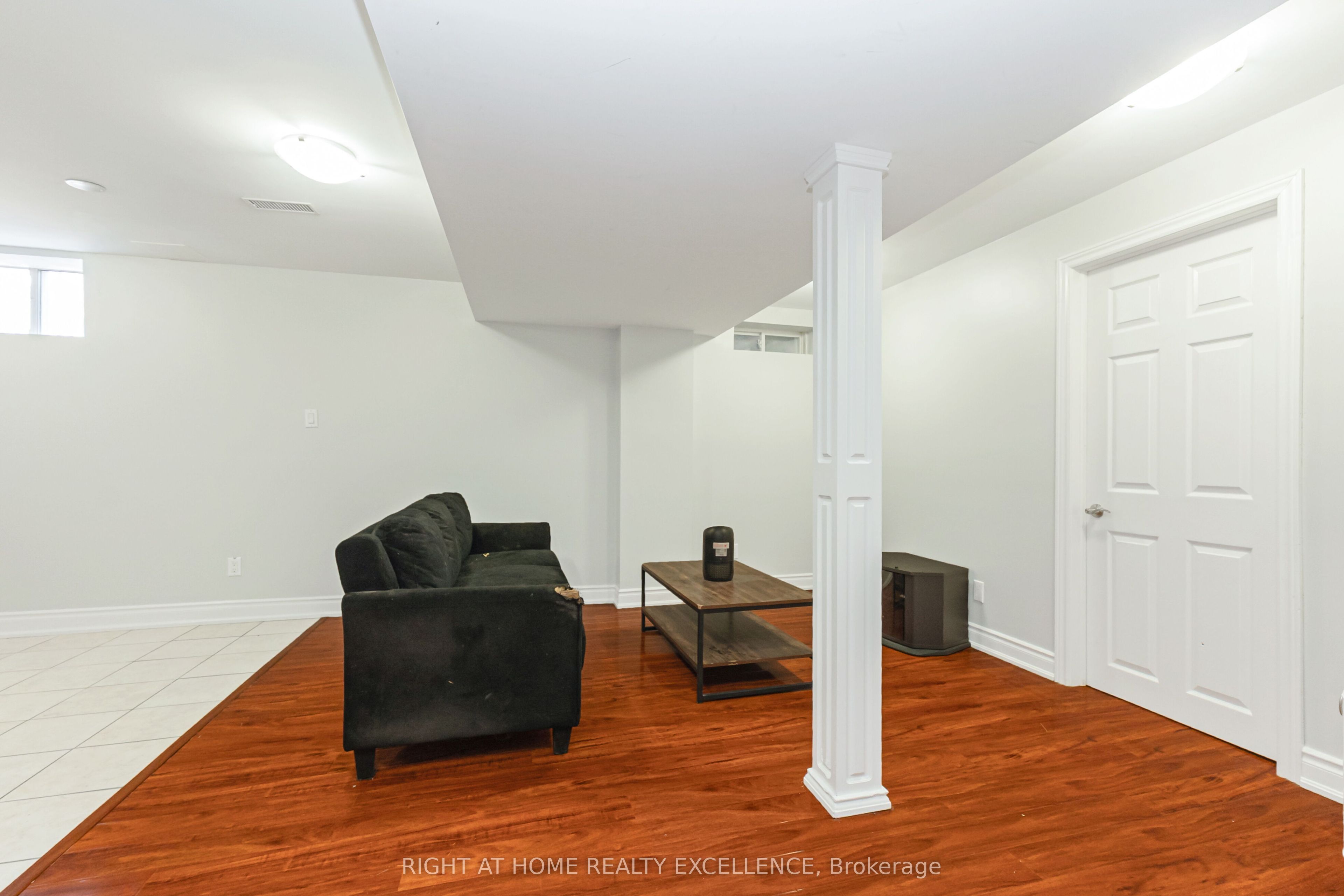 17 Keeleview Crescent Property Photo 38