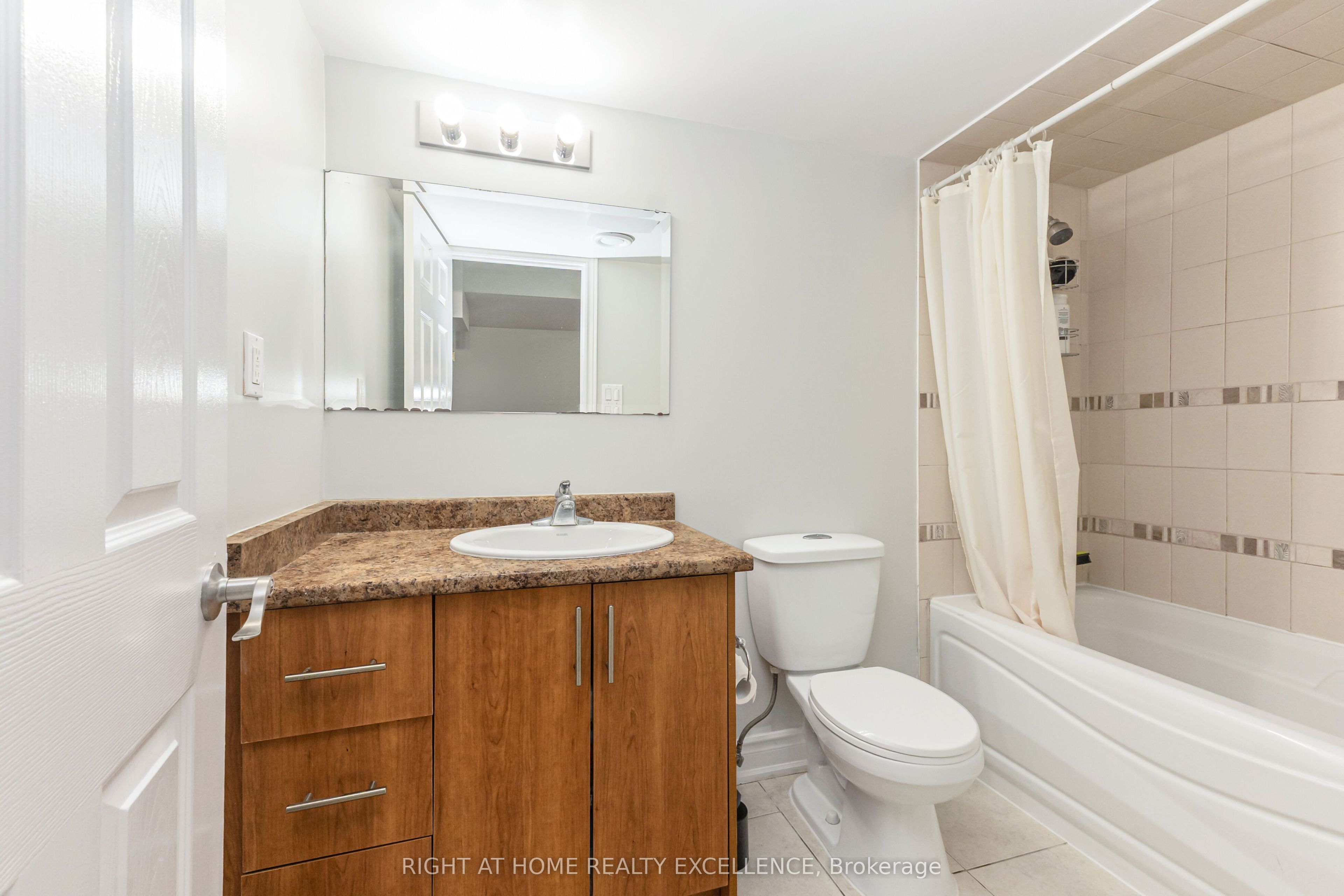 17 Keeleview Crescent Property Photo 42