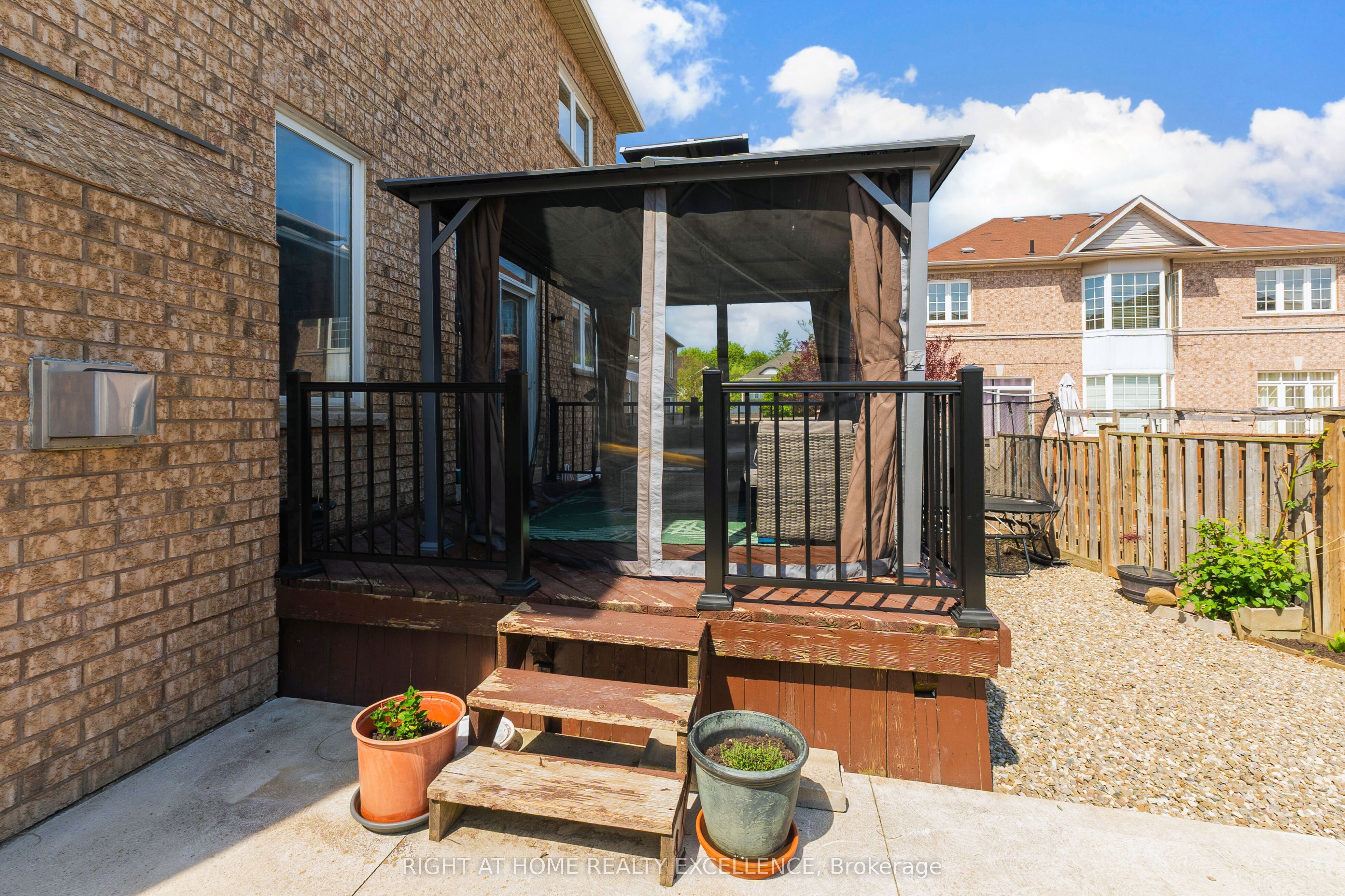 17 Keeleview Crescent Property Photo 45