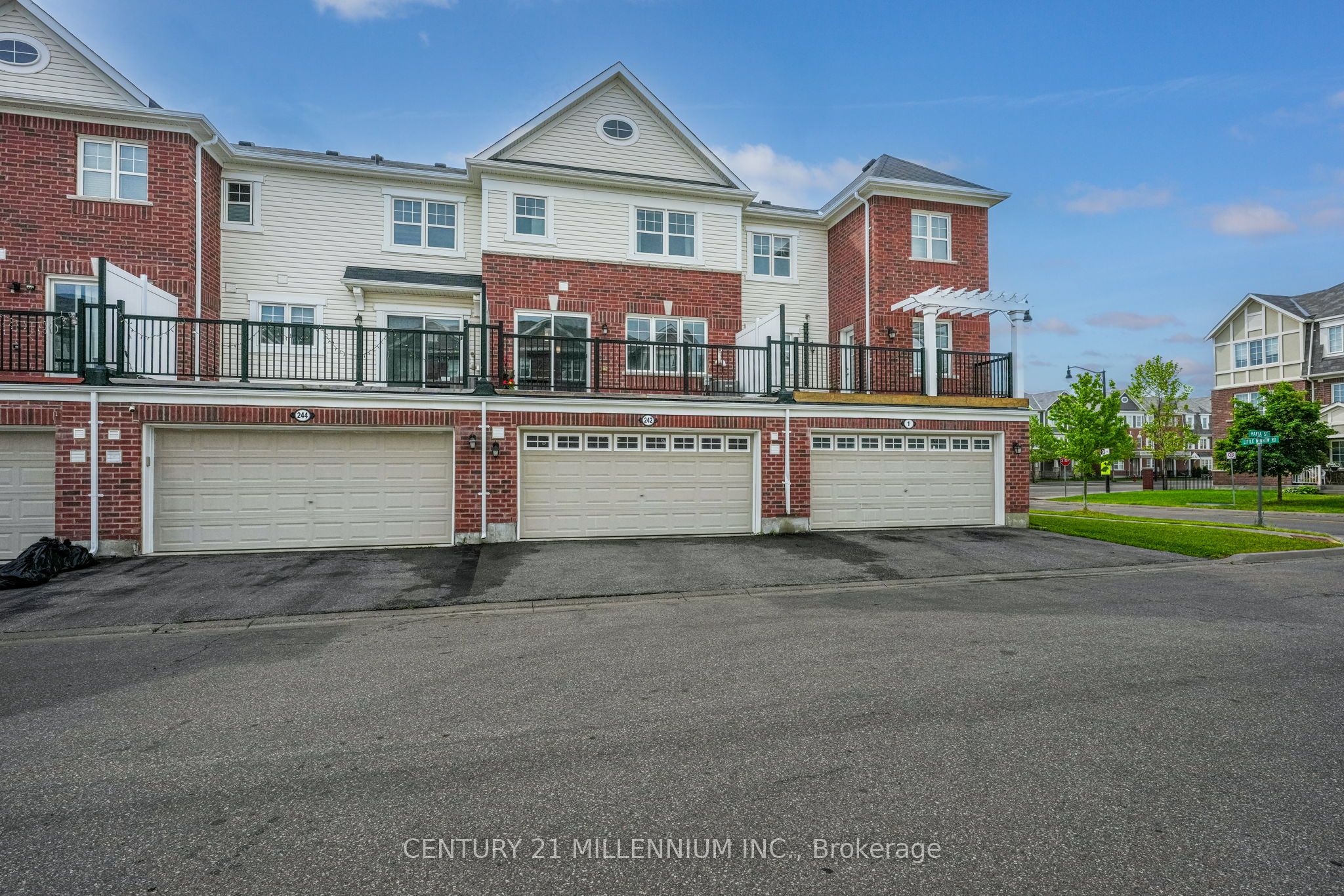 242 Remembrance Road Property Photo 2