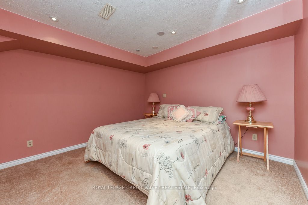 6 Ballerina Gardens Property Photo 15