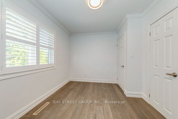 538 Fourth Line Property Photo 15