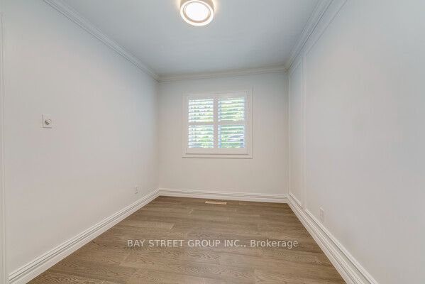 538 Fourth Line Property Photo 16