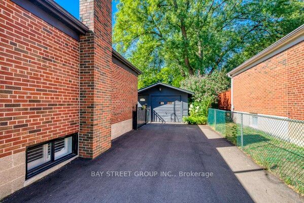 538 Fourth Line Property Photo 27