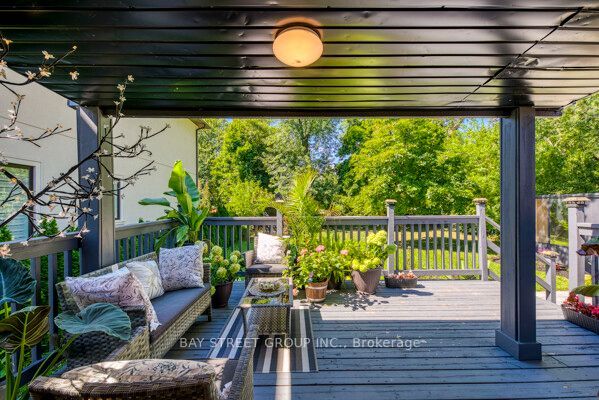 538 Fourth Line Property Photo 28