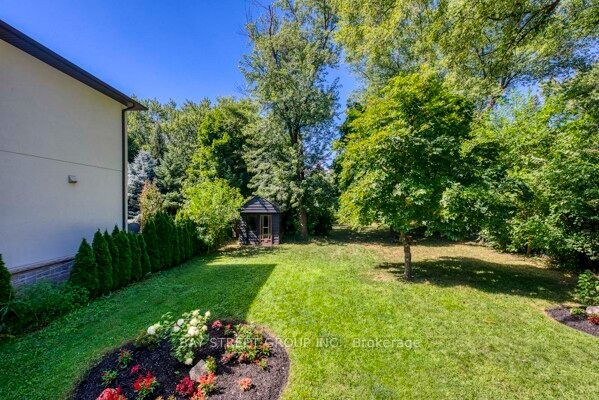 538 Fourth Line Property Photo 29