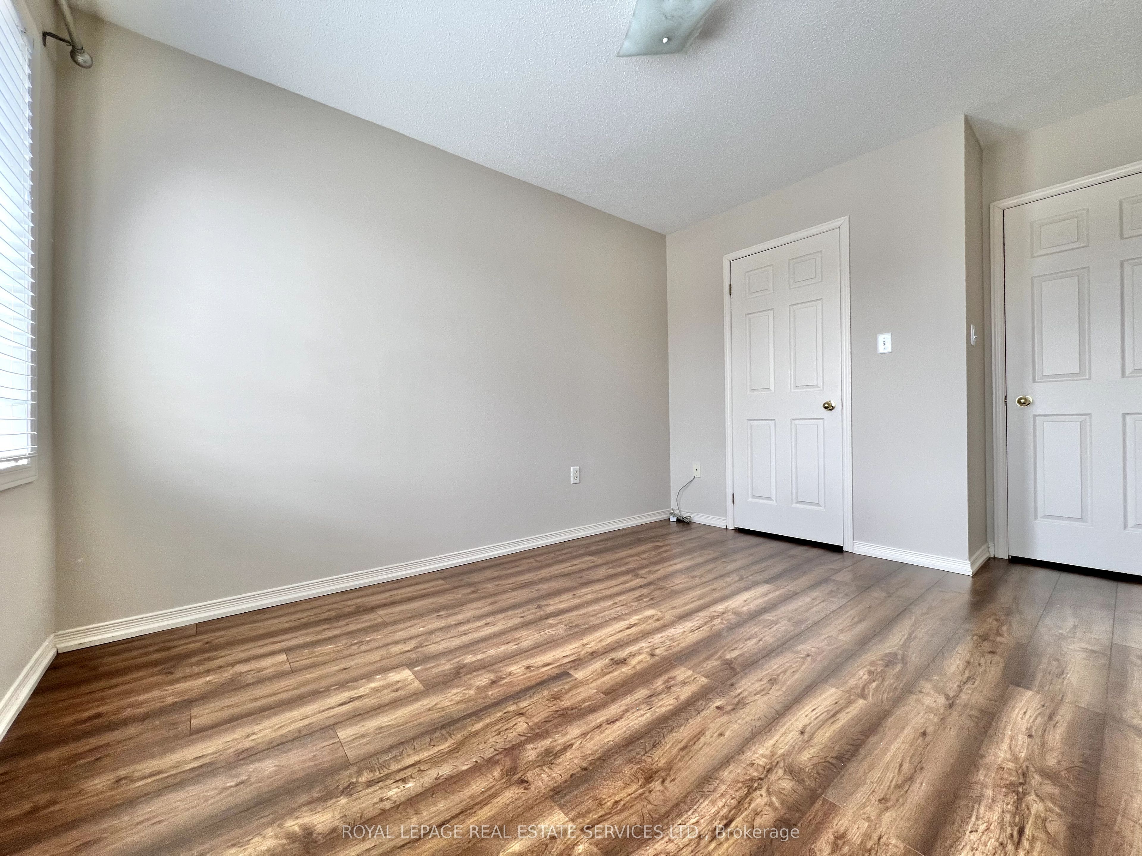 2153 Redstone Crescent Property Photo 22