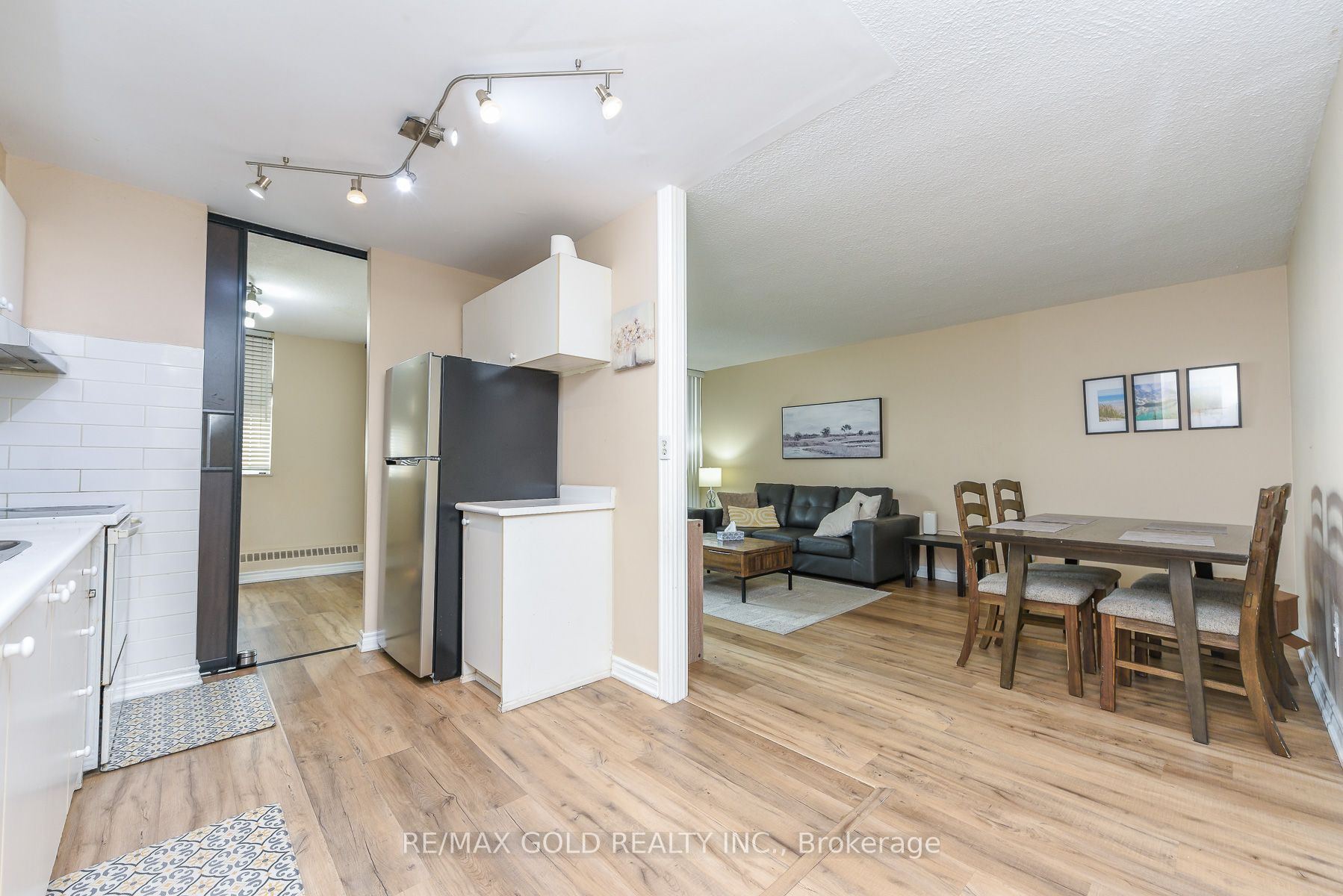 2645 Kipling Avenue 812 Property Photo 12